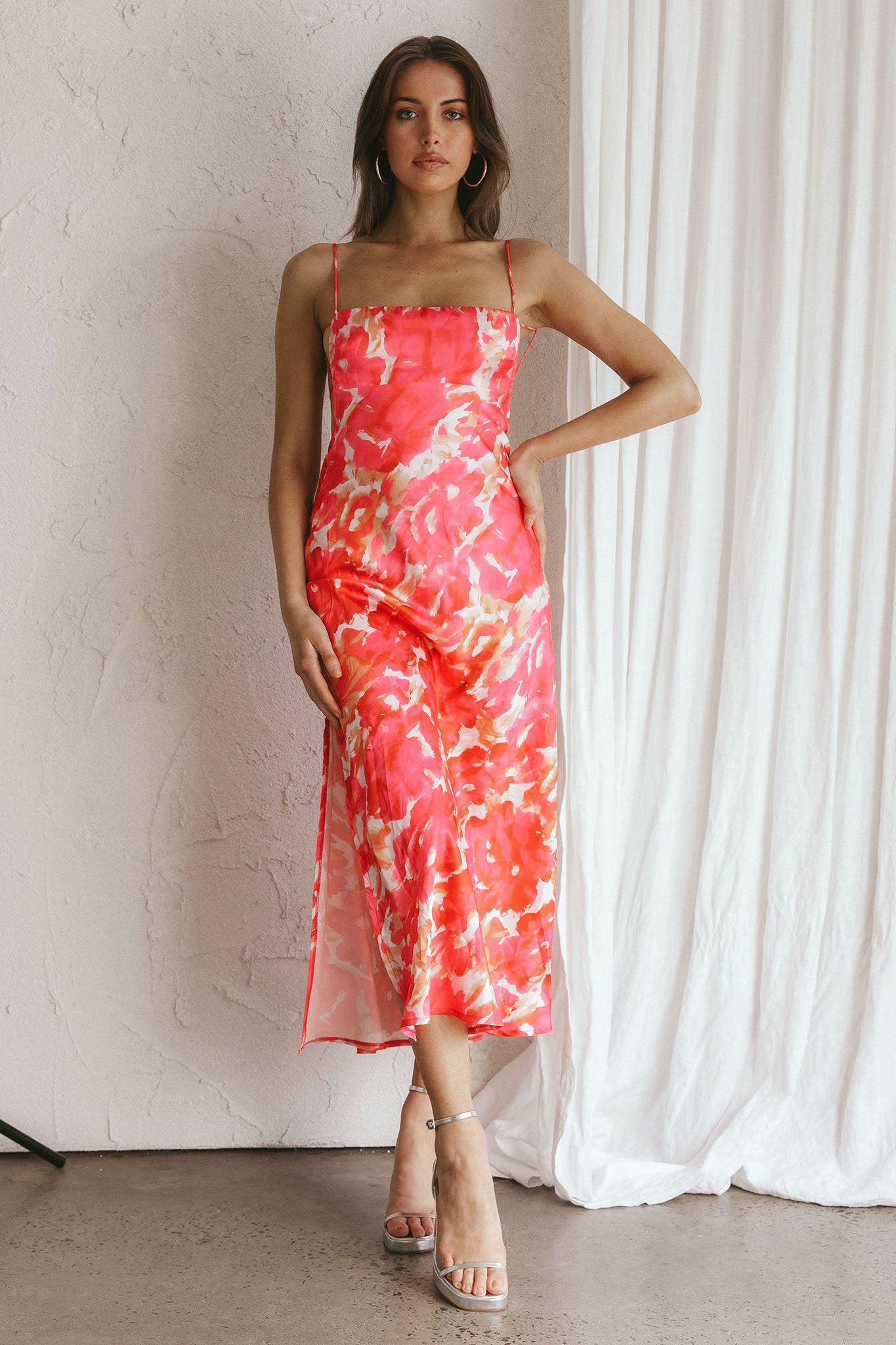 Dolce Life Low Back Midi Dress Floral Pink-Maymioy