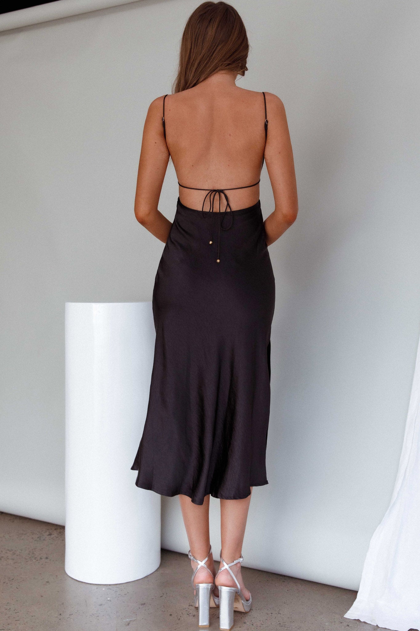 Dolce Life Low Back Midi Dress Black-Maymioy