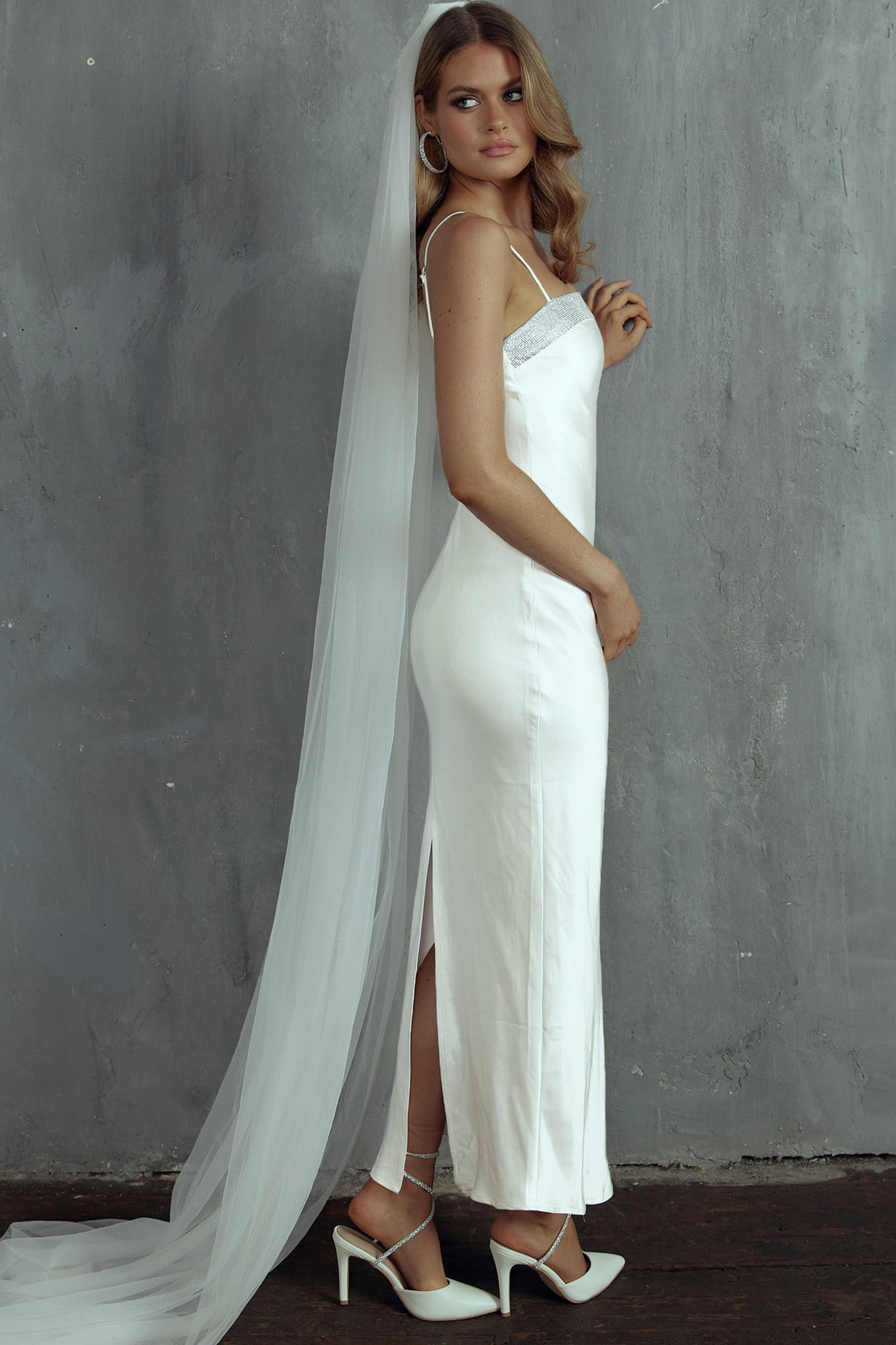 Making Headlines Diamante Neckline Maxi Dress White-Maymioy