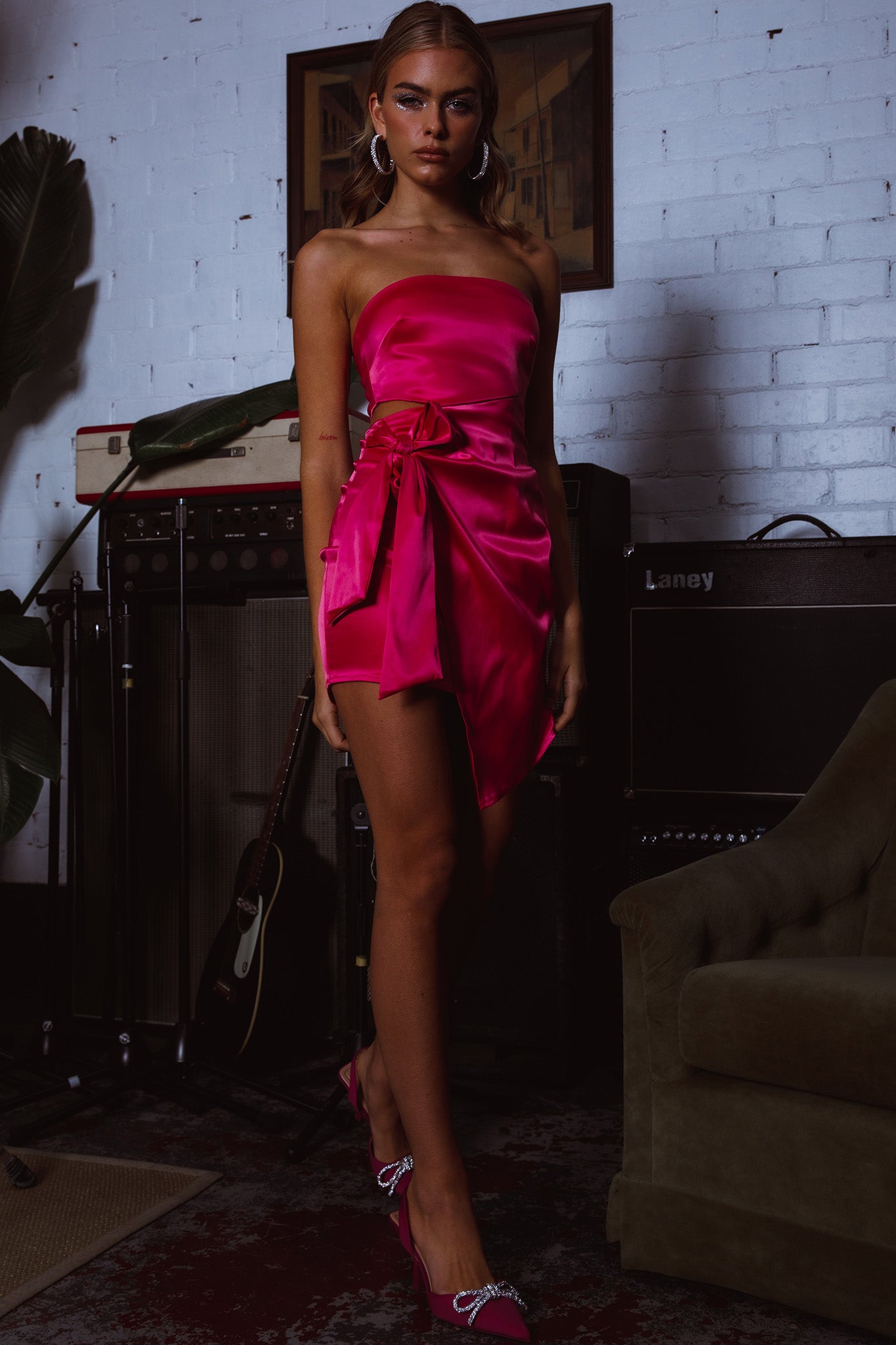Eyes For You Waist Tie Mini Dress Fuchsia-Maymioy