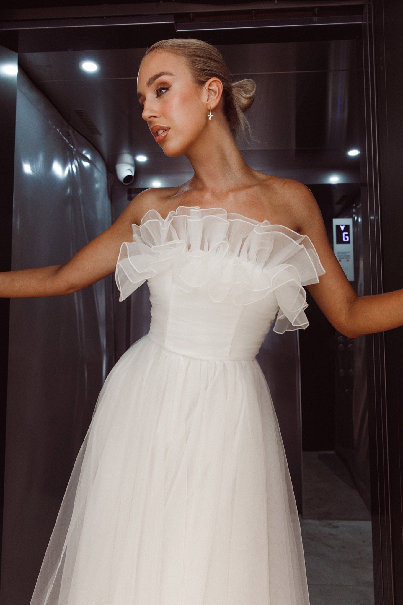 Marietha Organza Frill Maxi Wedding Dress White-Maymioy