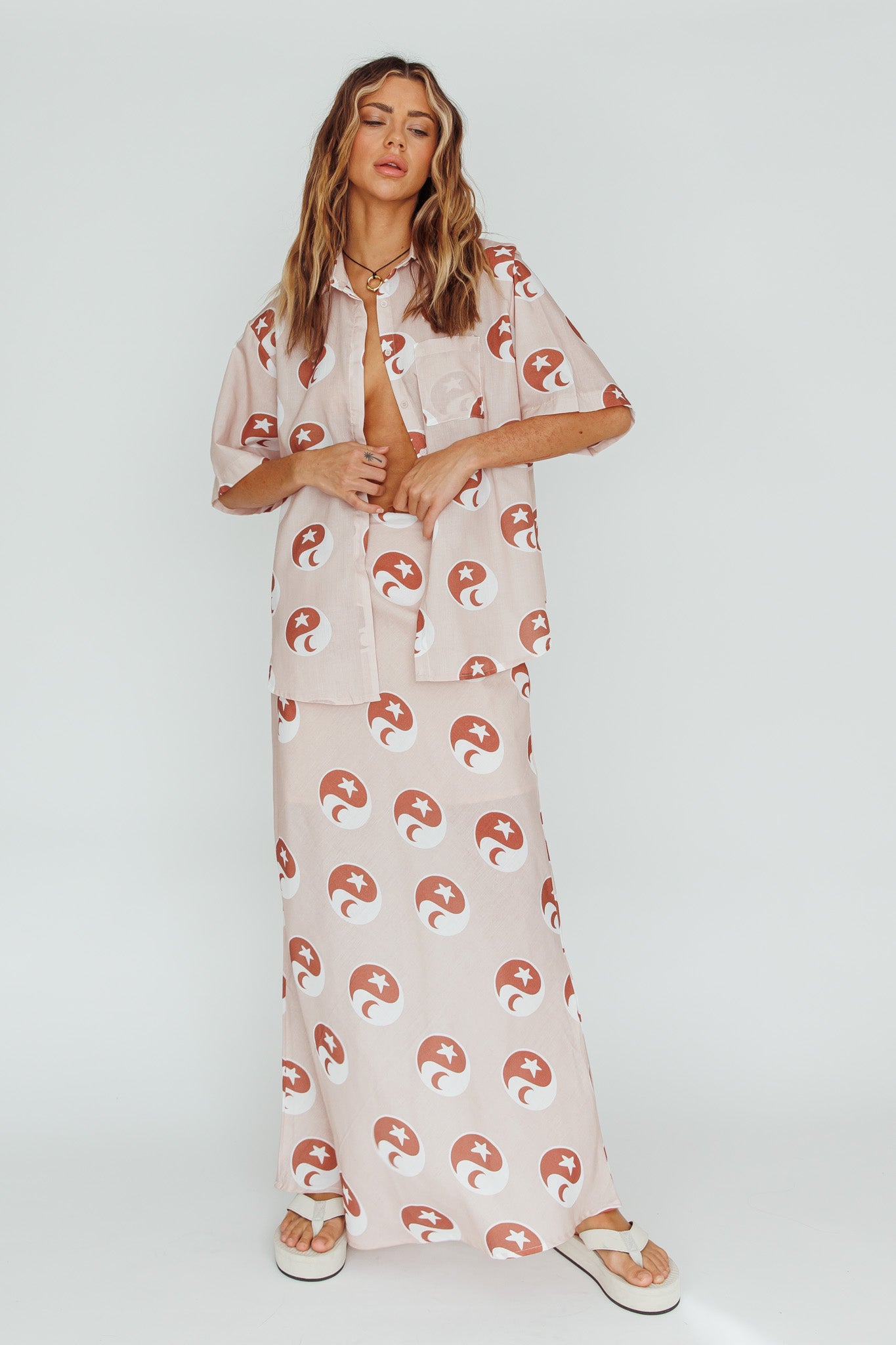 Just A Hunch Maxi Skirt Yin Yang Rose-Maymioy