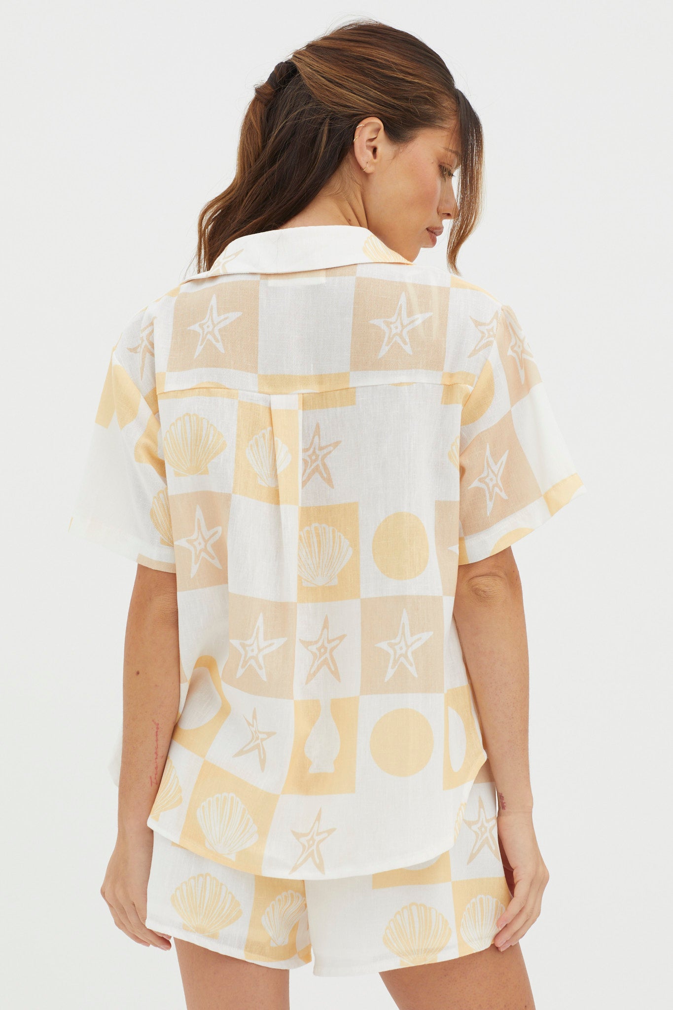 Just A Hunch Button Shirt Shell Print Yellow Multi-Maymioy