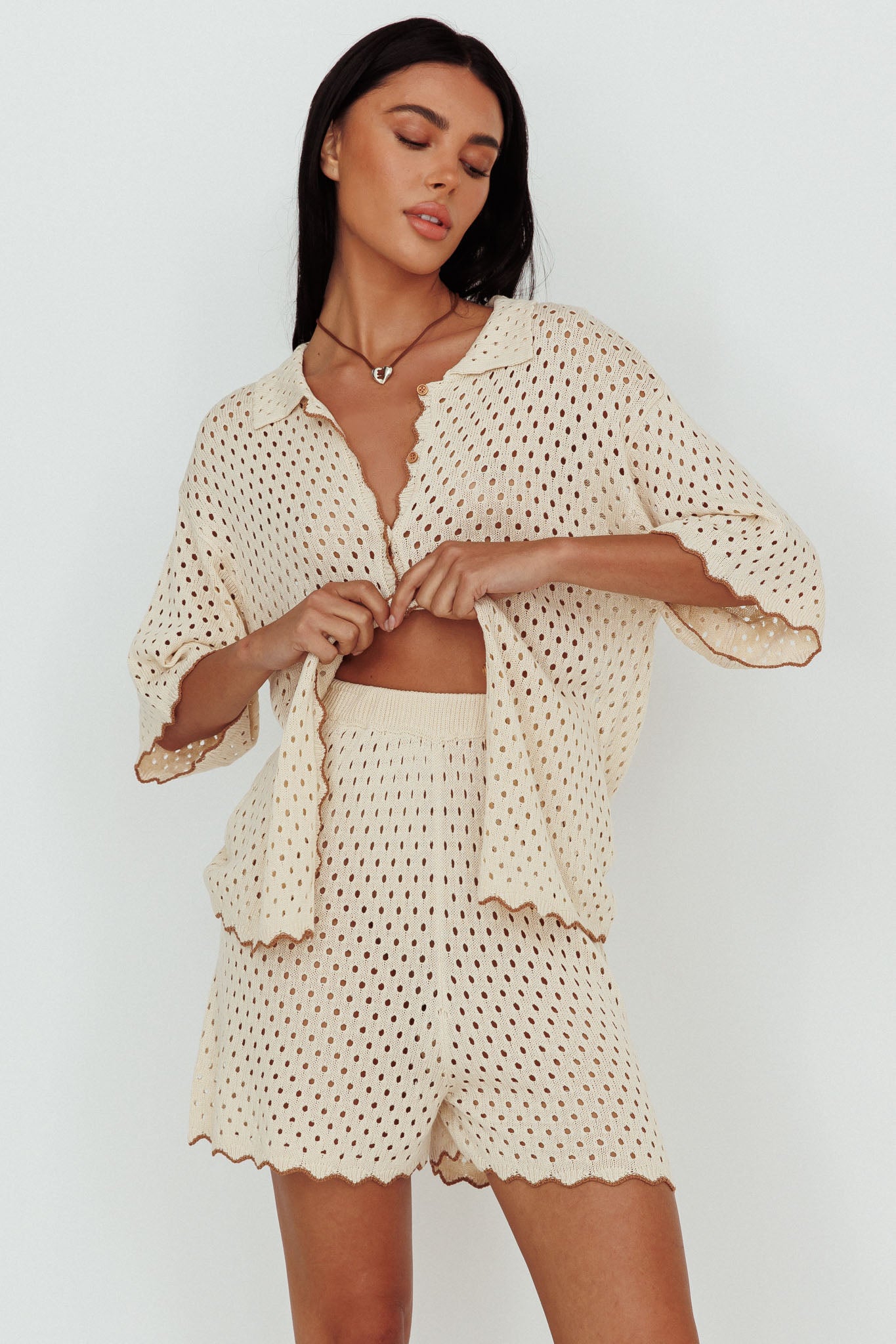 Just A Hunch Crochet Shorts Nutmeg/Shell-Maymioy