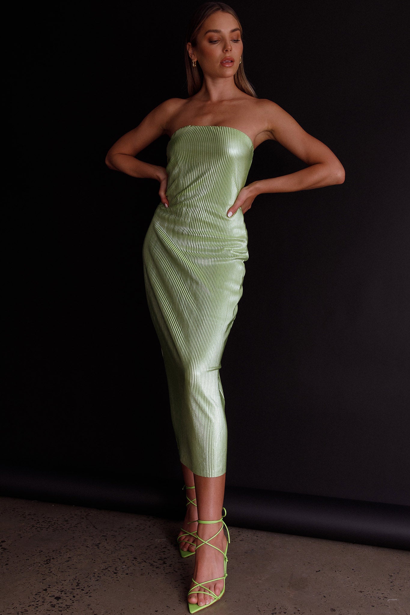Shondra Accordion Pleat Tube Dress Lime-Maymioy