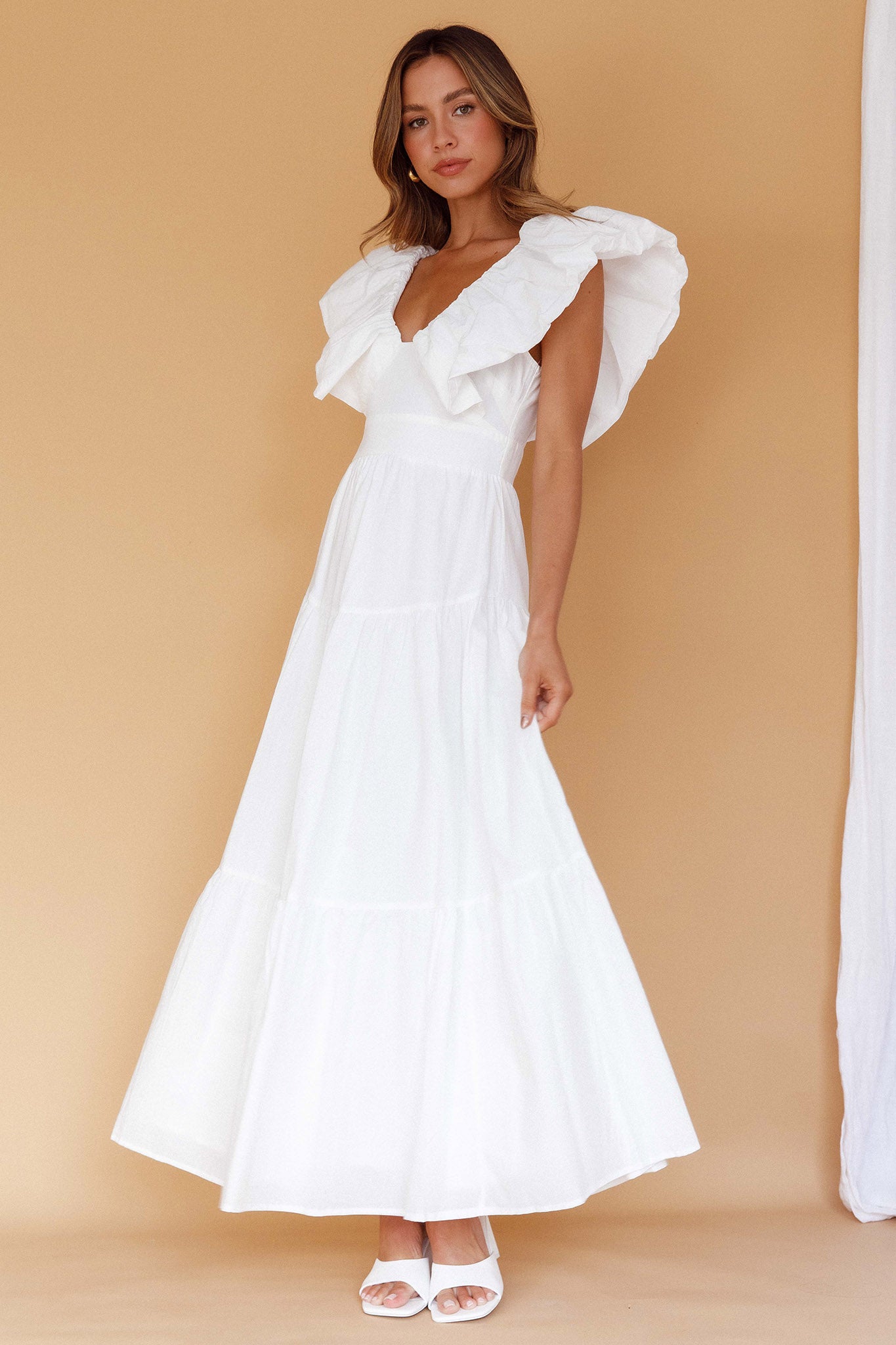 Kahlo Puffed Ruffle Neckline Maxi Dress White-Maymioy