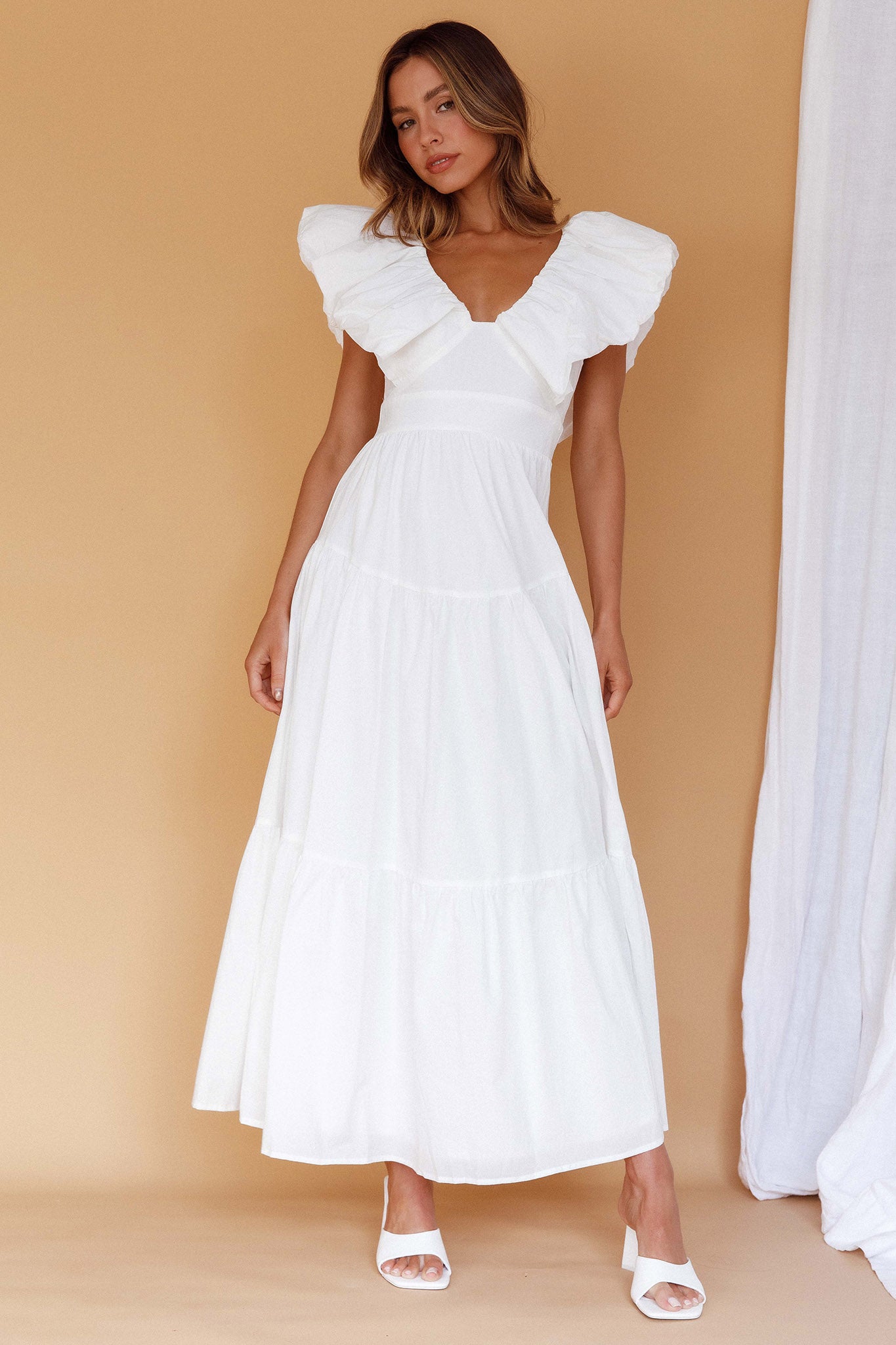 Kahlo Puffed Ruffle Neckline Maxi Dress White-Maymioy