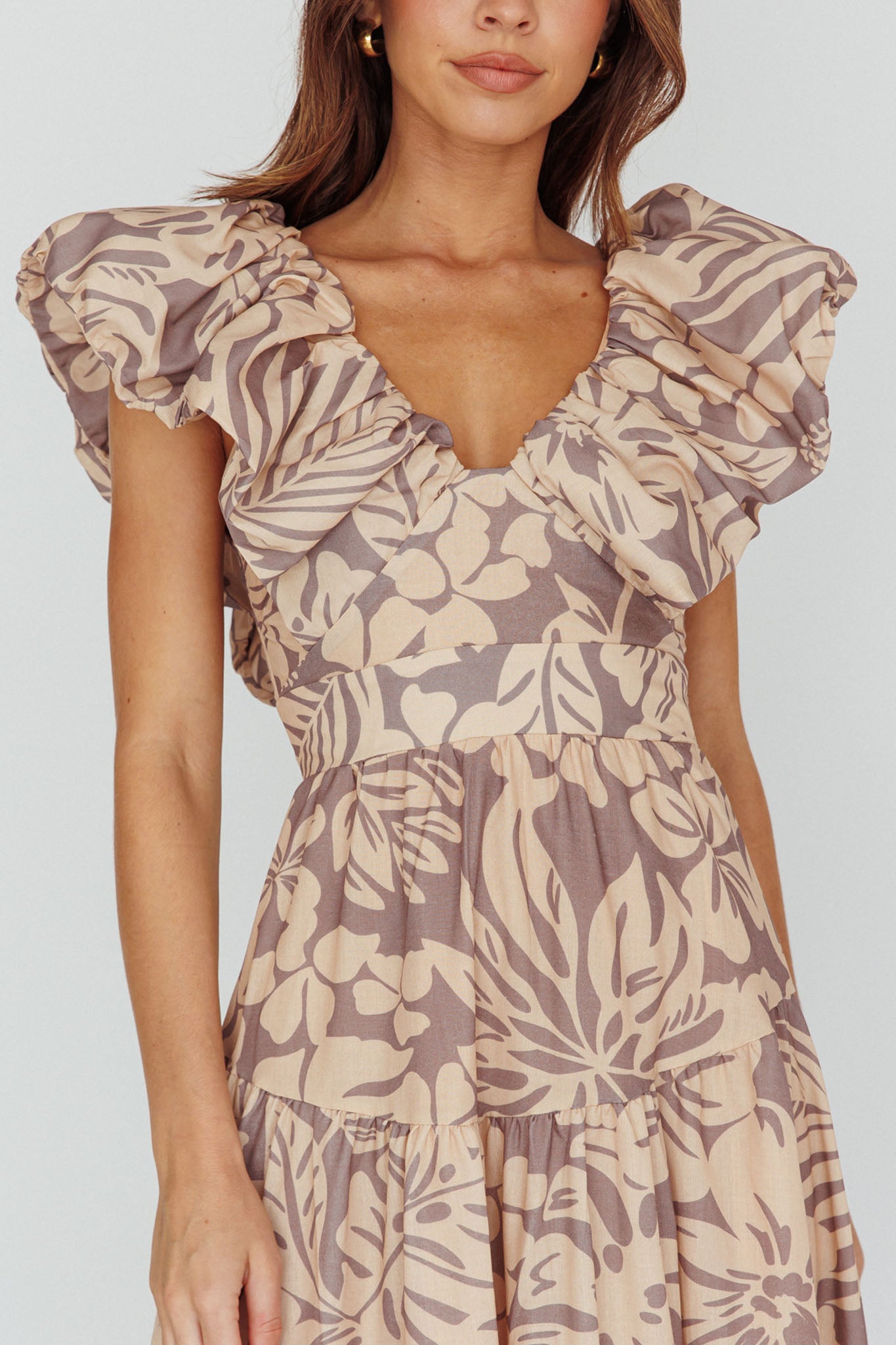 Kahlo Puffed Ruffle Neckline Maxi Dress Print Beige-Maymioy