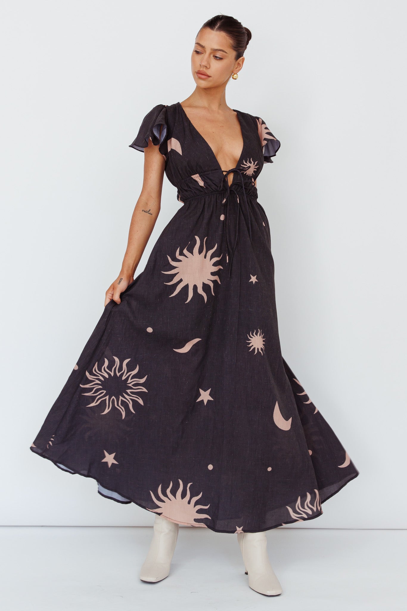 Carnivale Angel Sleeve Maxi Dress Black/Beige-Maymioy