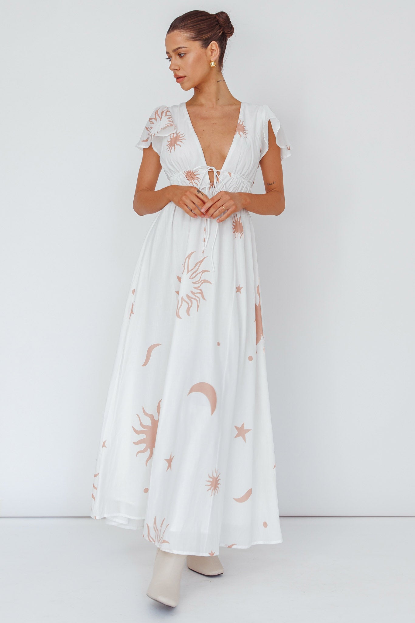 Carnivale Angel Sleeve Maxi Dress White/Beige-Maymioy