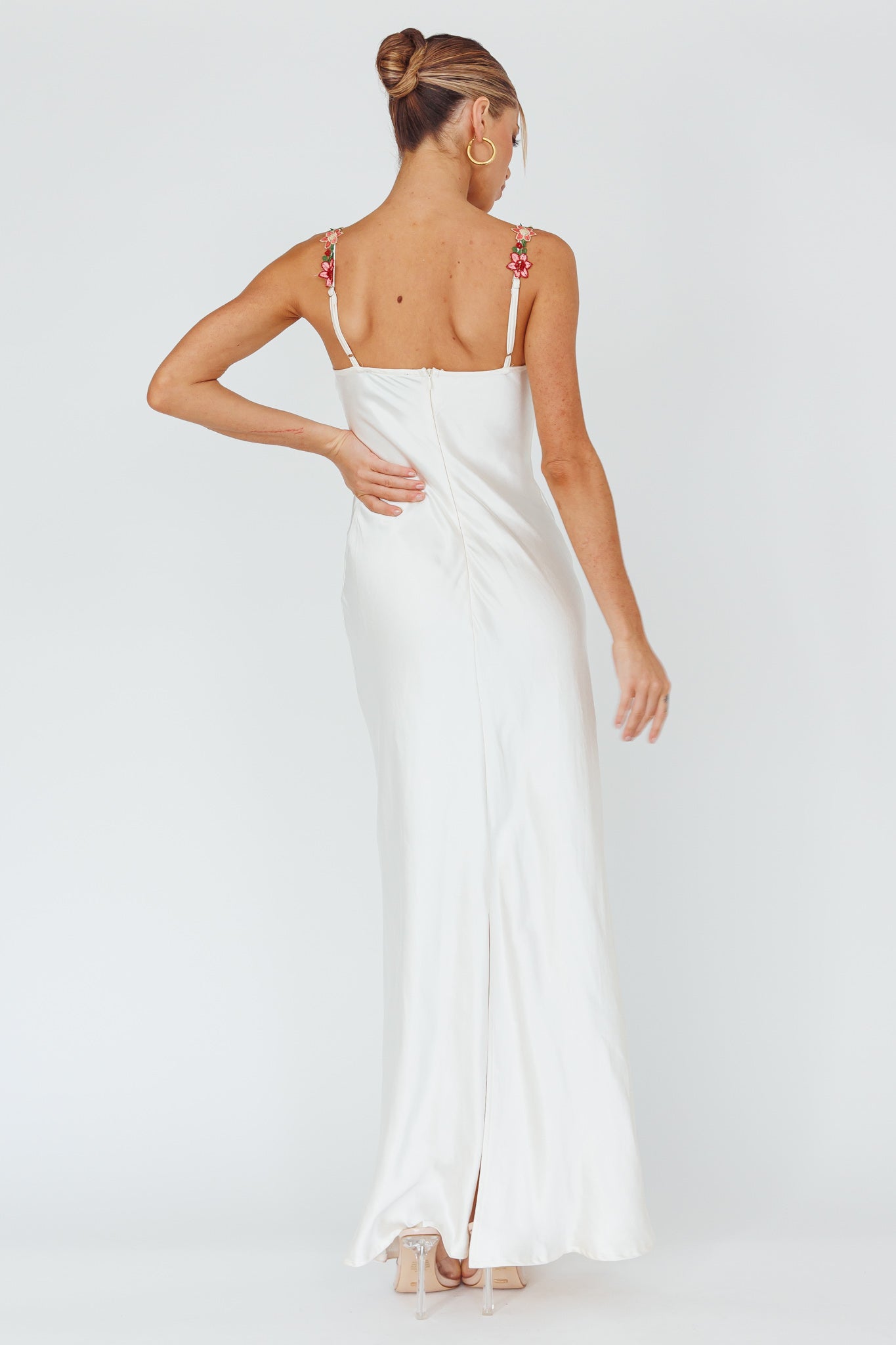 Rose Garden Floral Applique Midi Dress Oyster-Maymioy