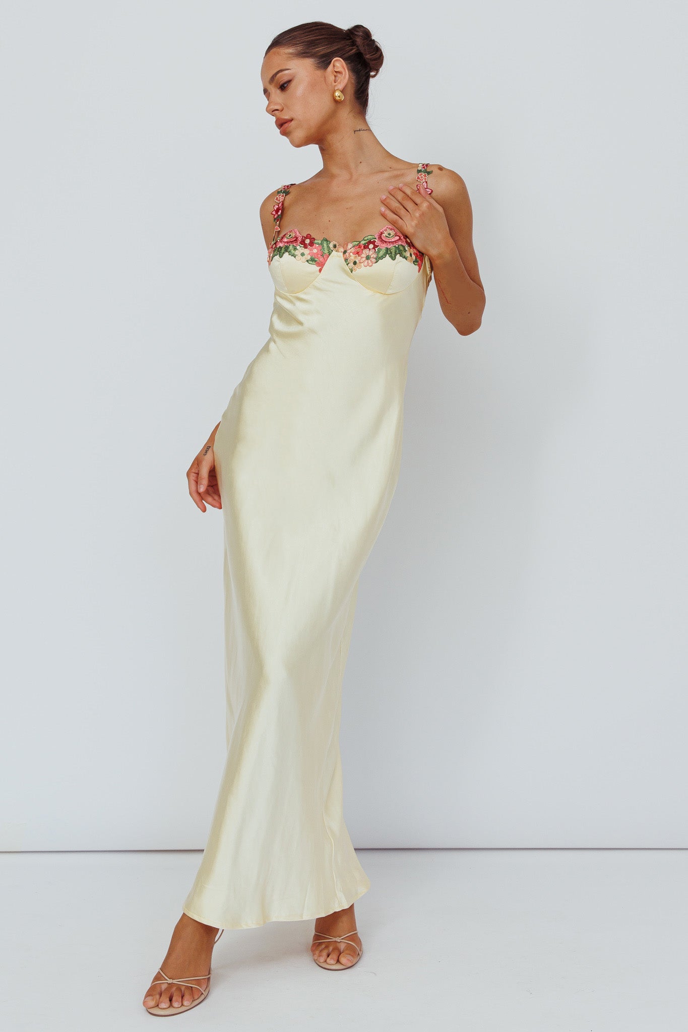 Rose Garden Floral Applique Midi Dress Yellow-Maymioy