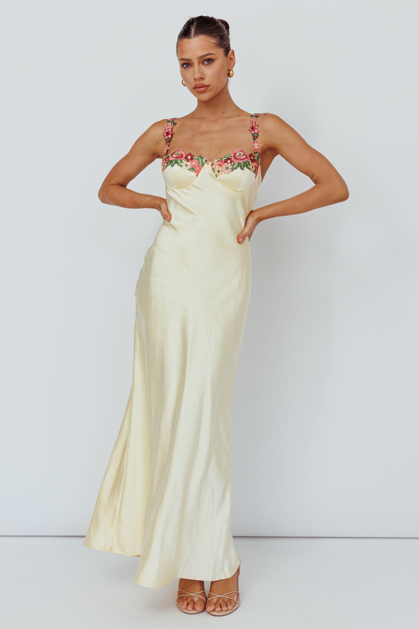Rose Garden Floral Applique Midi Dress Yellow-Maymioy