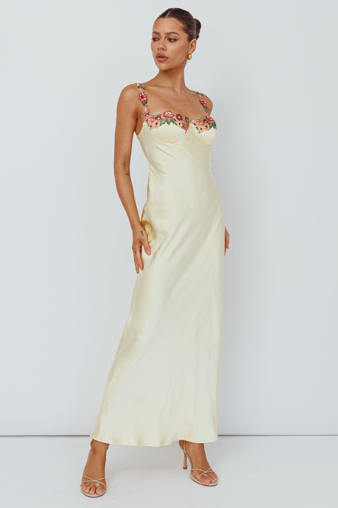 Rose Garden Floral Applique Midi Dress Yellow-Maymioy