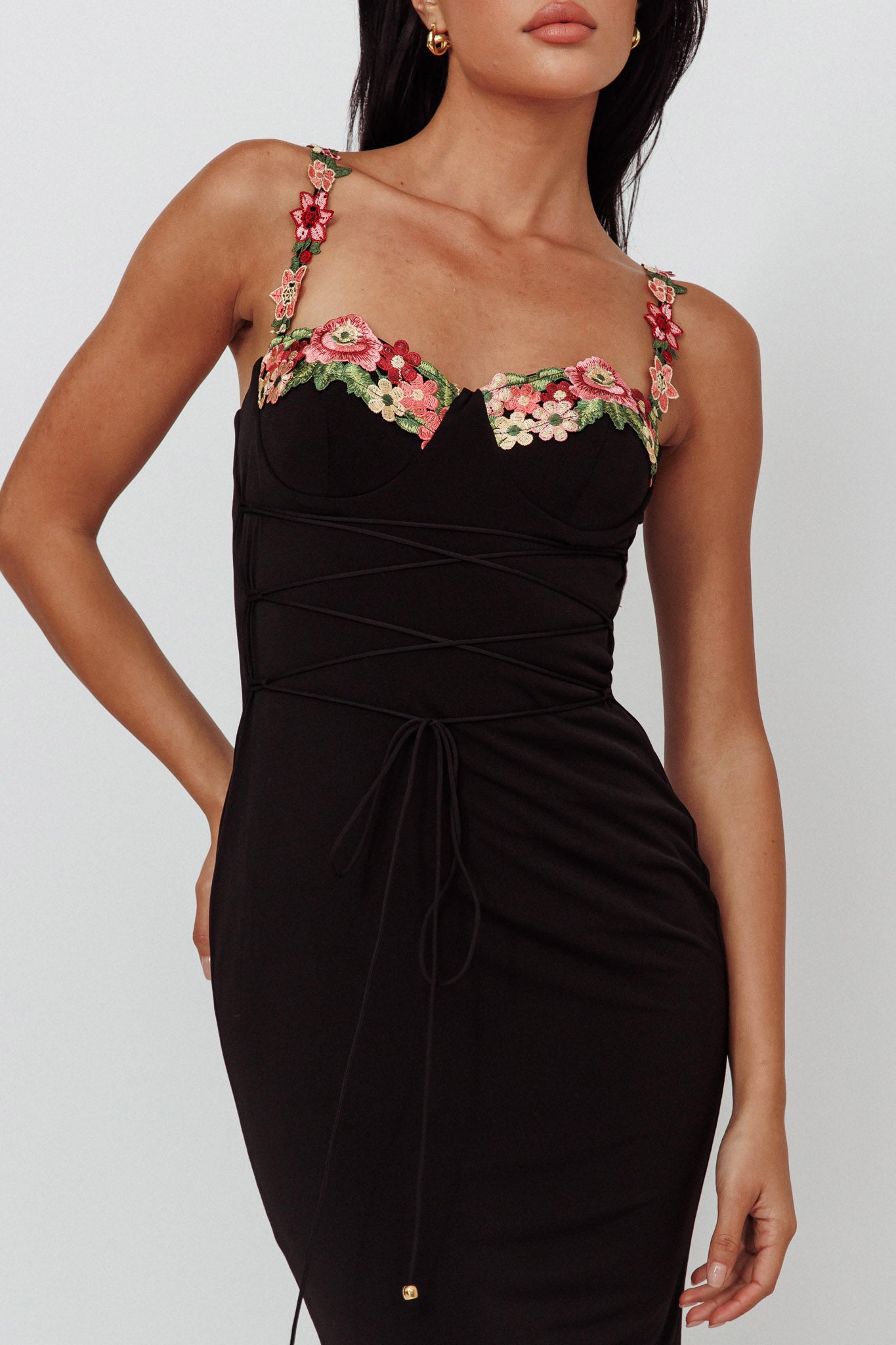 Rose Garden Floral Applique Laced Midi Dress Black-Maymioy