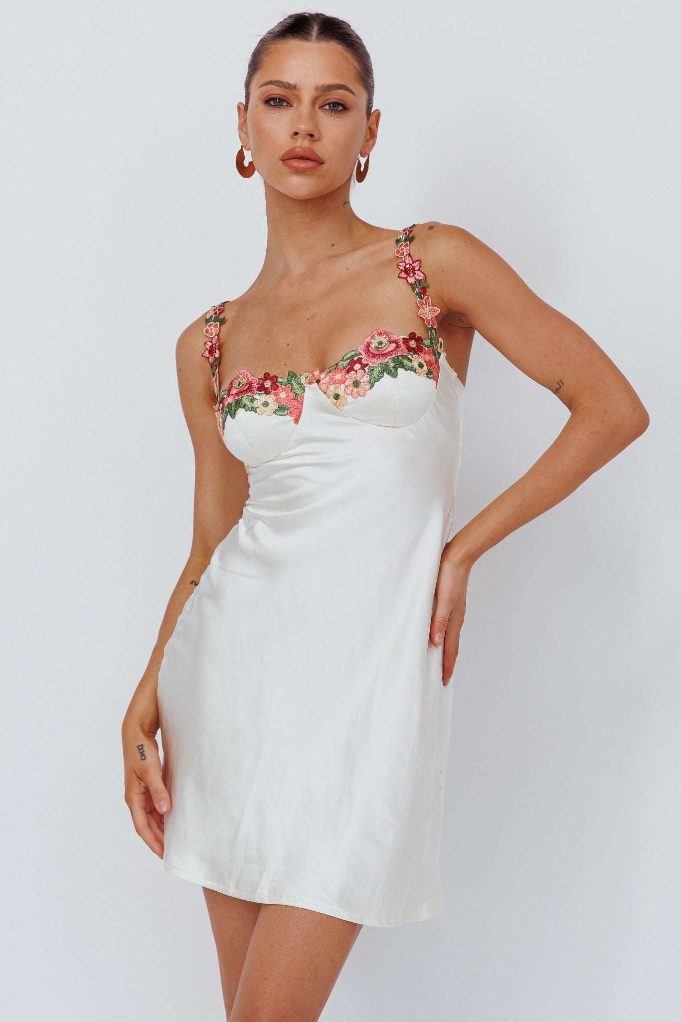Rose Garden Floral Applique Mini Dress Oyster-Maymioy
