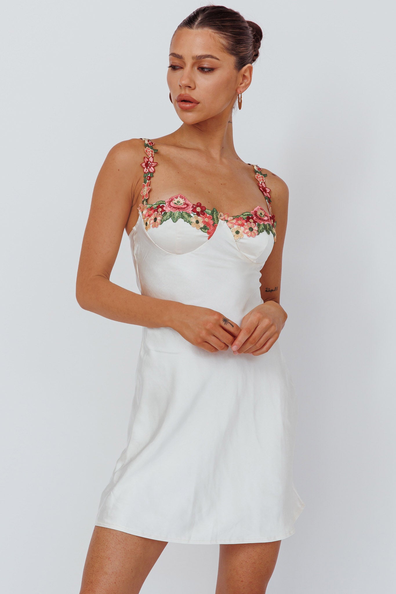 Rose Garden Floral Applique Mini Dress Oyster-Maymioy