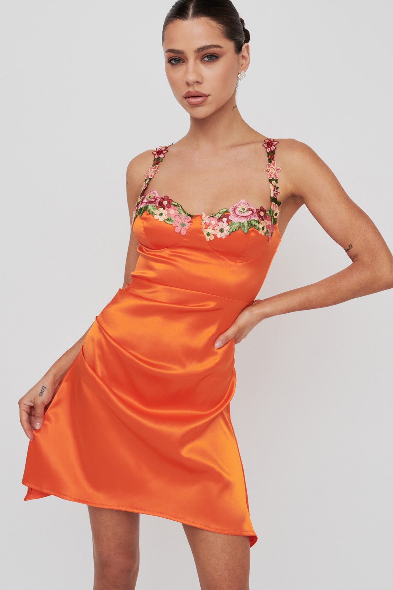 Rose Garden Floral Applique Pleat Mini Dress Orange-Maymioy