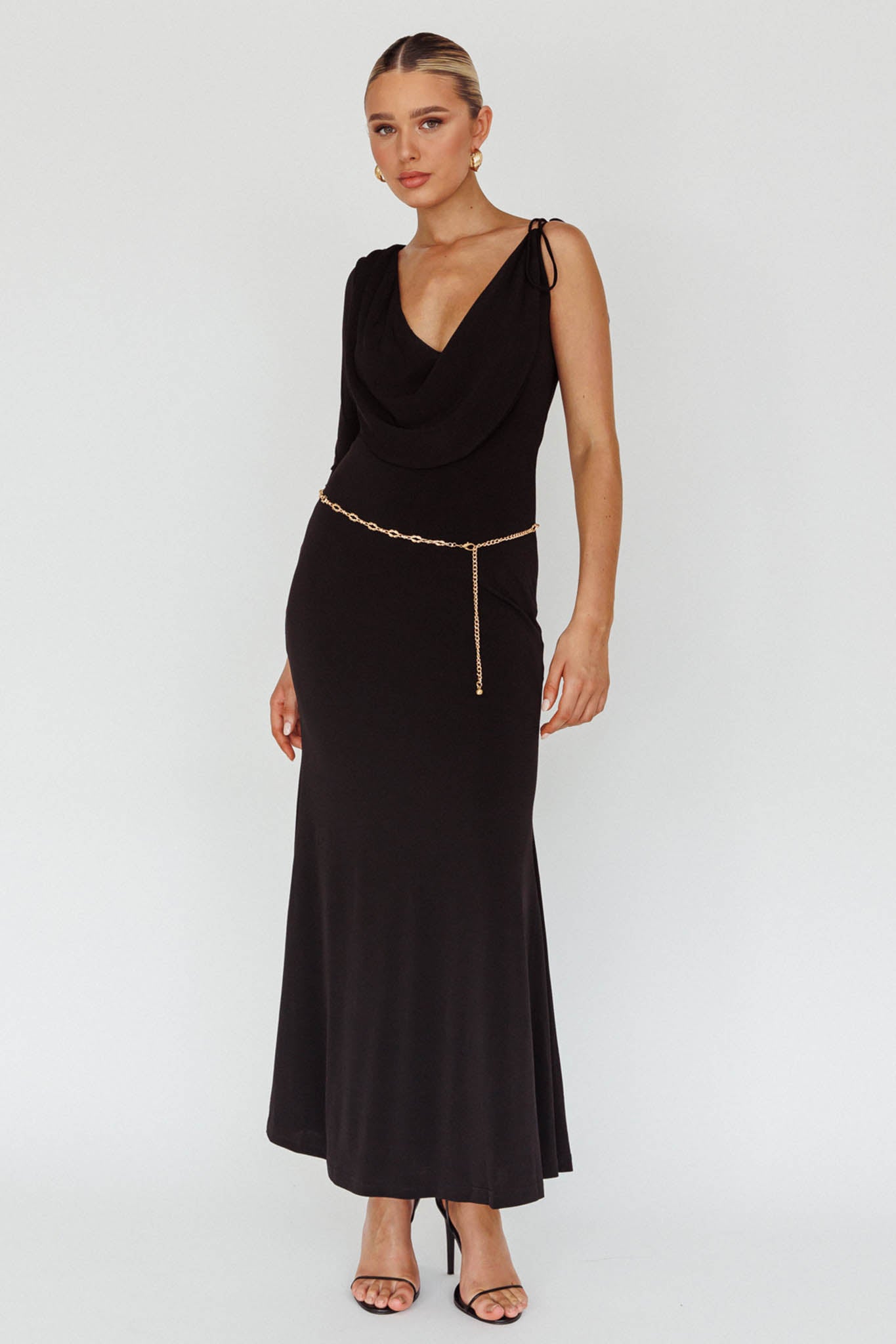 Star Walker One Sleeve Maxi Dress Black-Maymioy