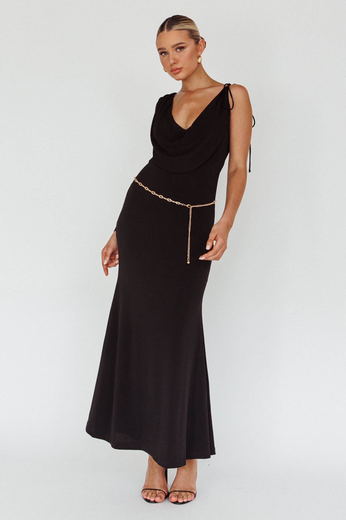 Star Walker One Sleeve Maxi Dress Black-Maymioy