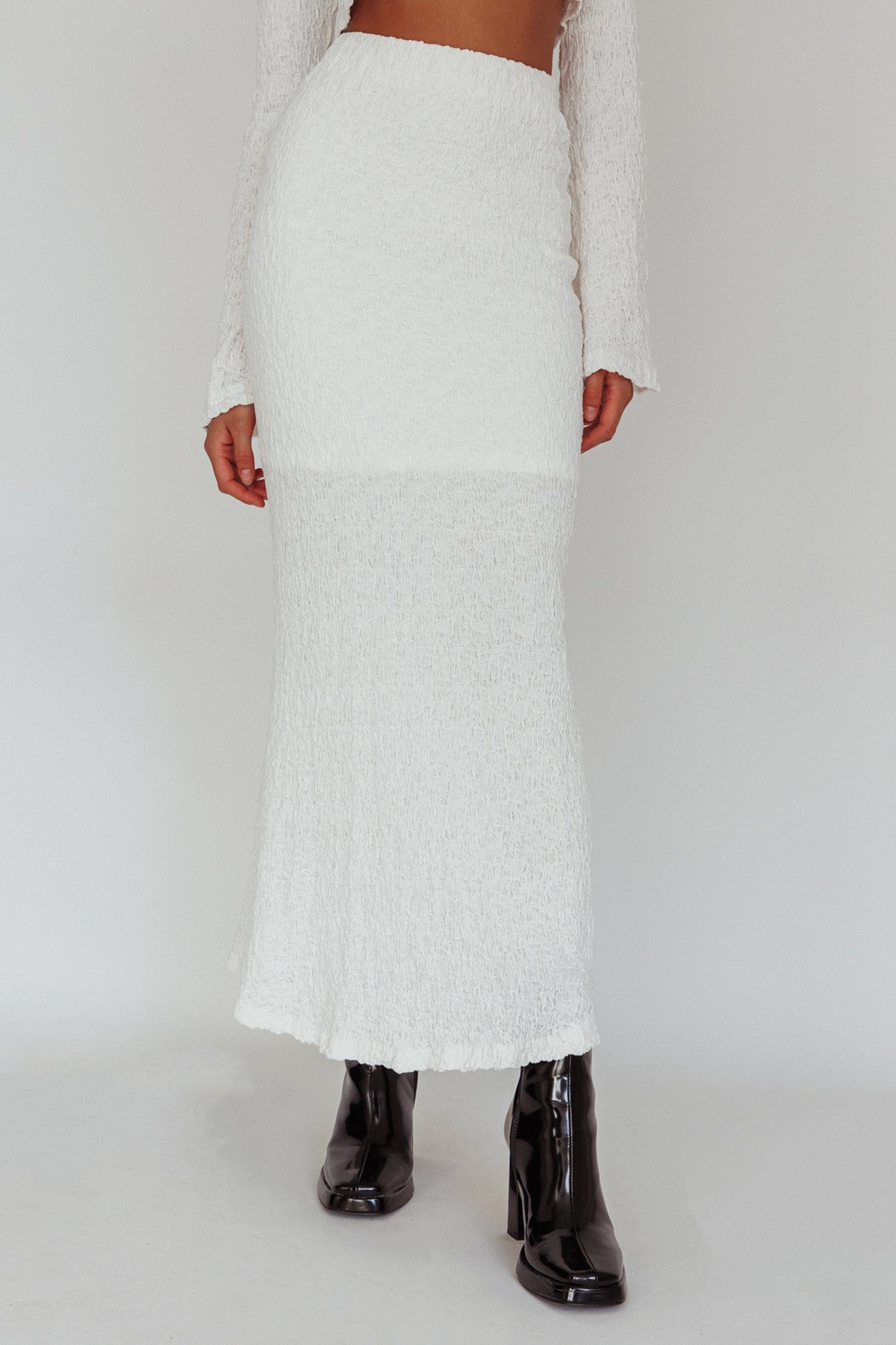 Treasures Textured Midi Skirt White-Maymioy