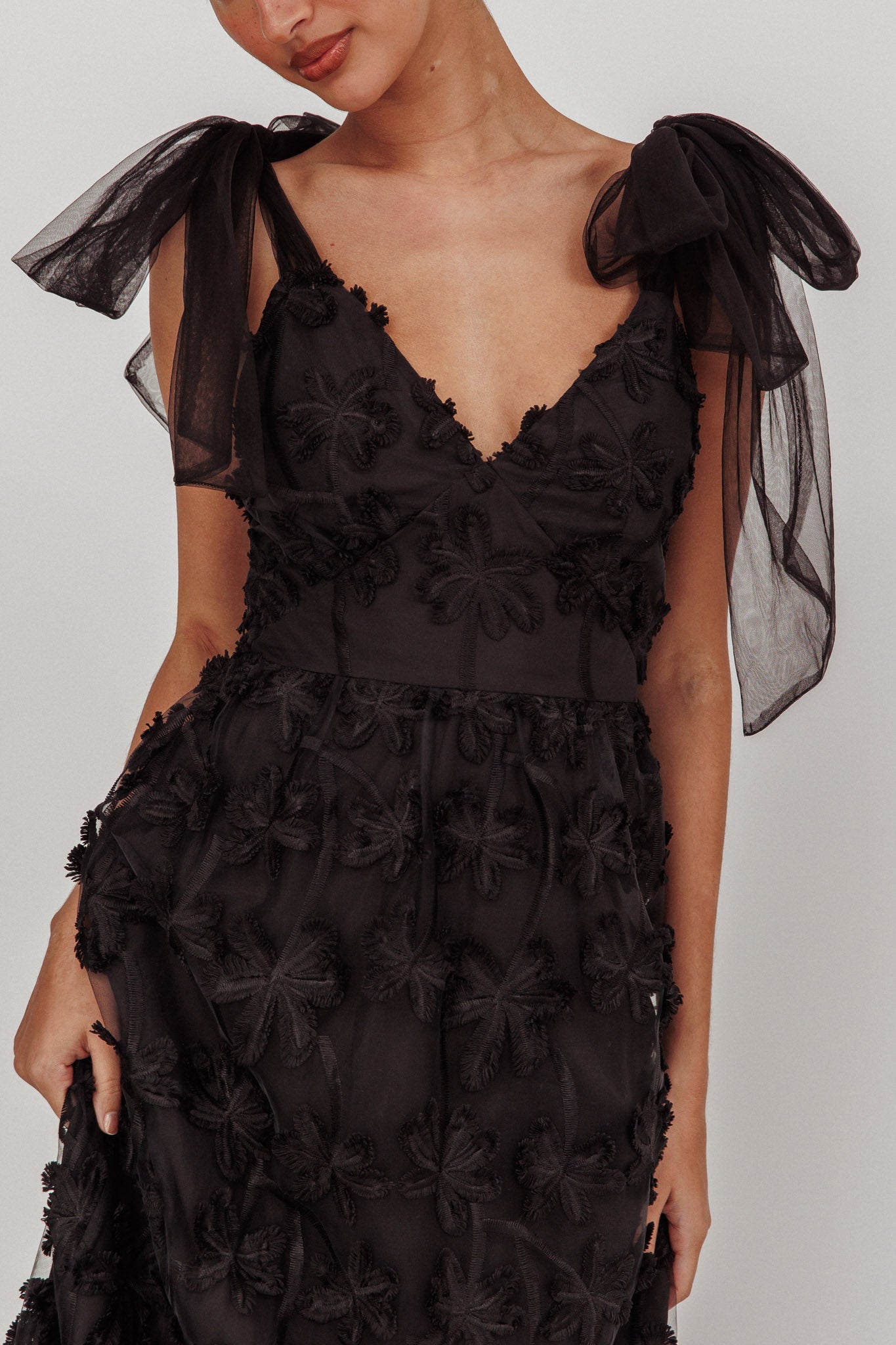 Mykonos Morning Tied Shoulder Tree Maxi Dress Black-Maymioy