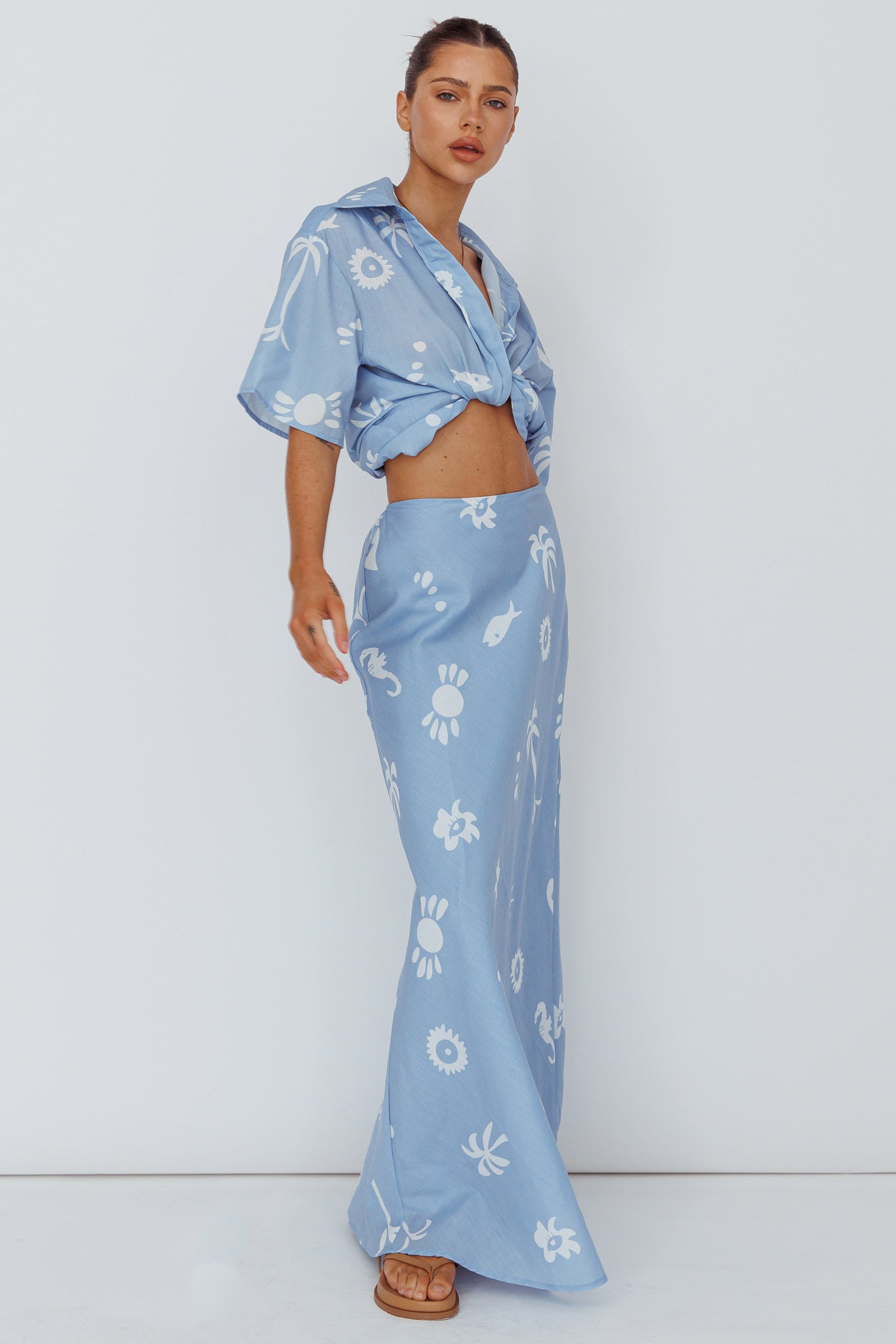 Light Aura Maxi Skirt Print Blue White-Maymioy