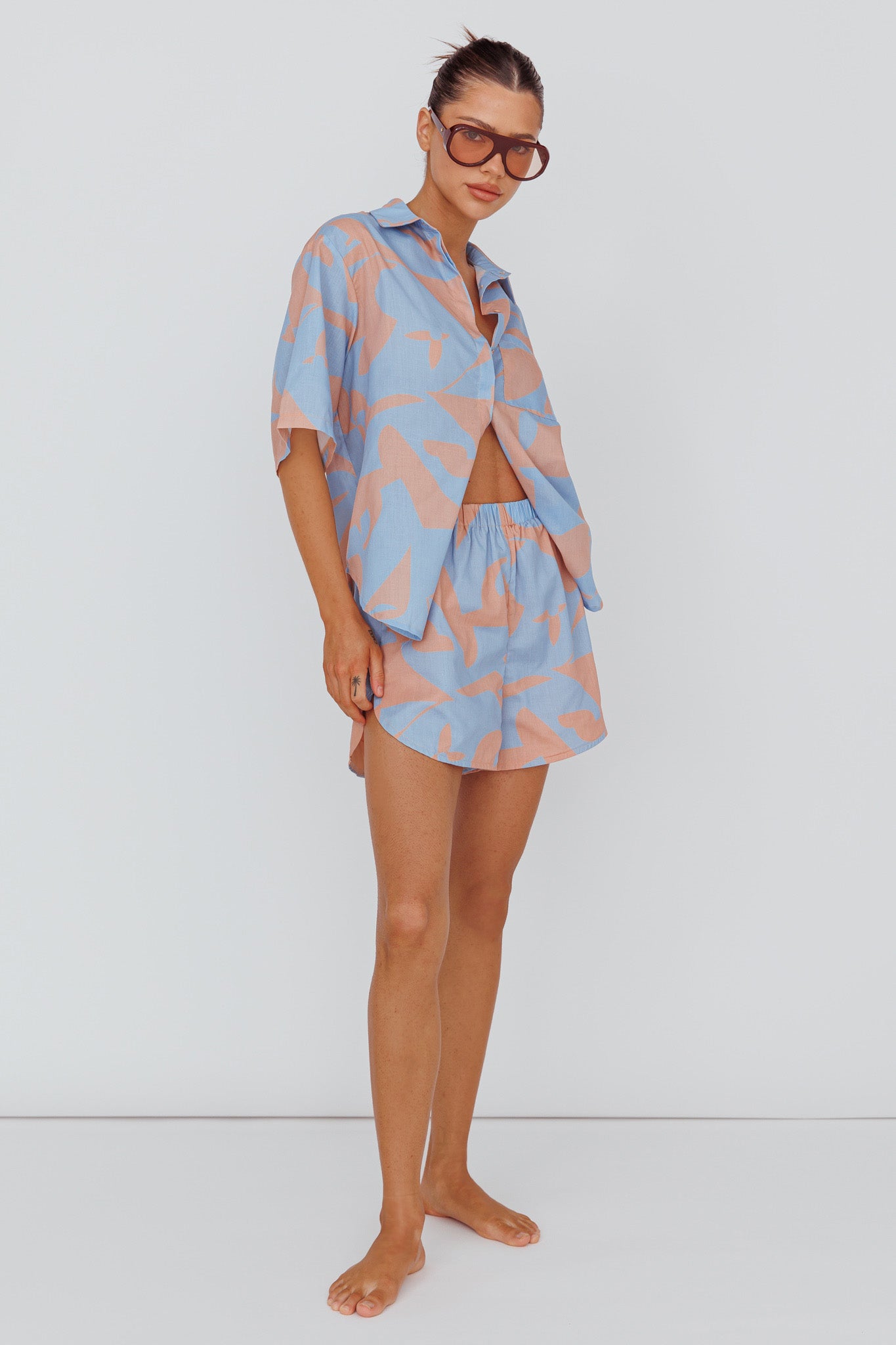 On Vacay Elastic Waist Shorts Print Blue-Maymioy