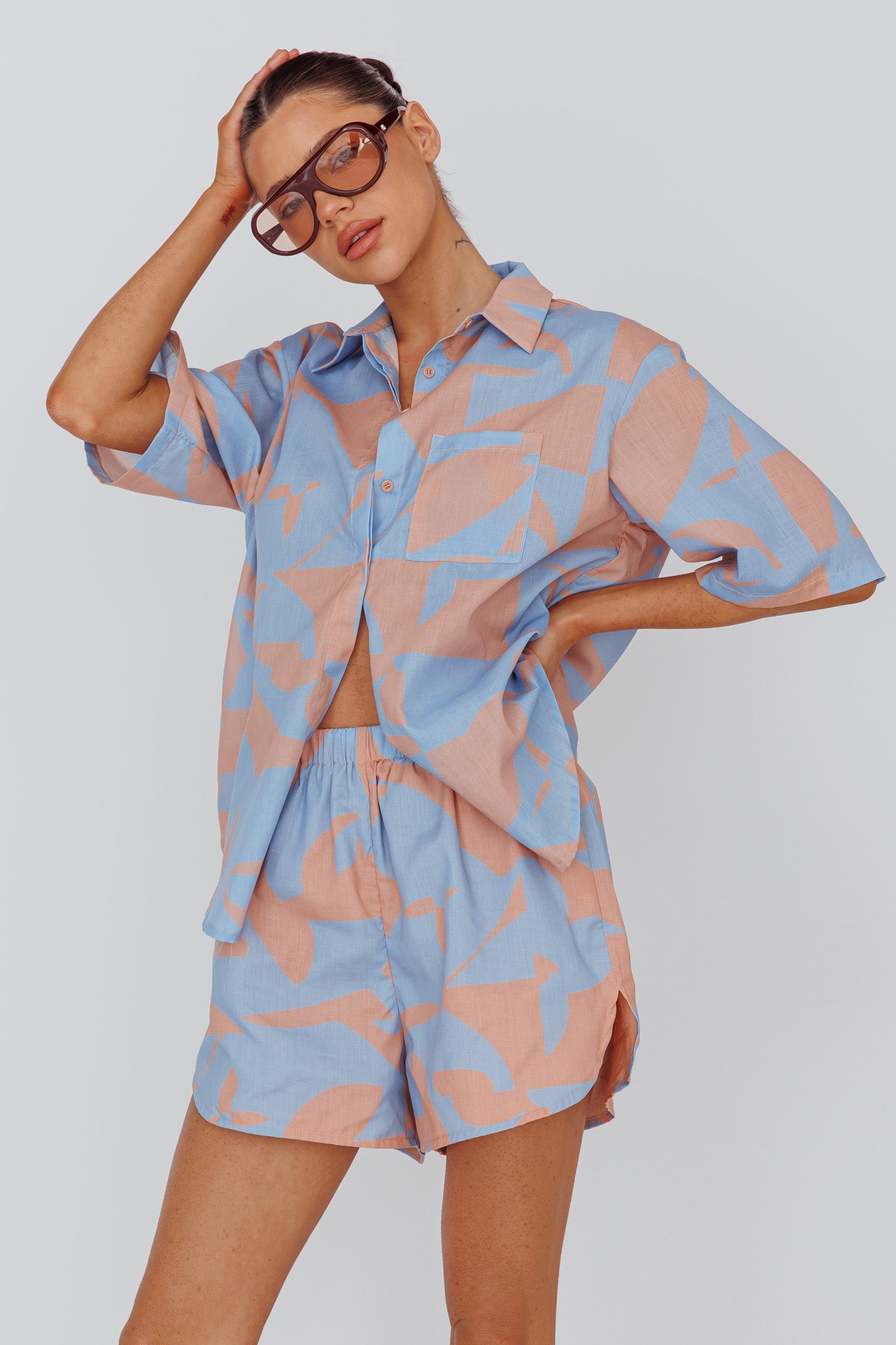 On Vacay Button-Up Shirt Print Blue-Maymioy