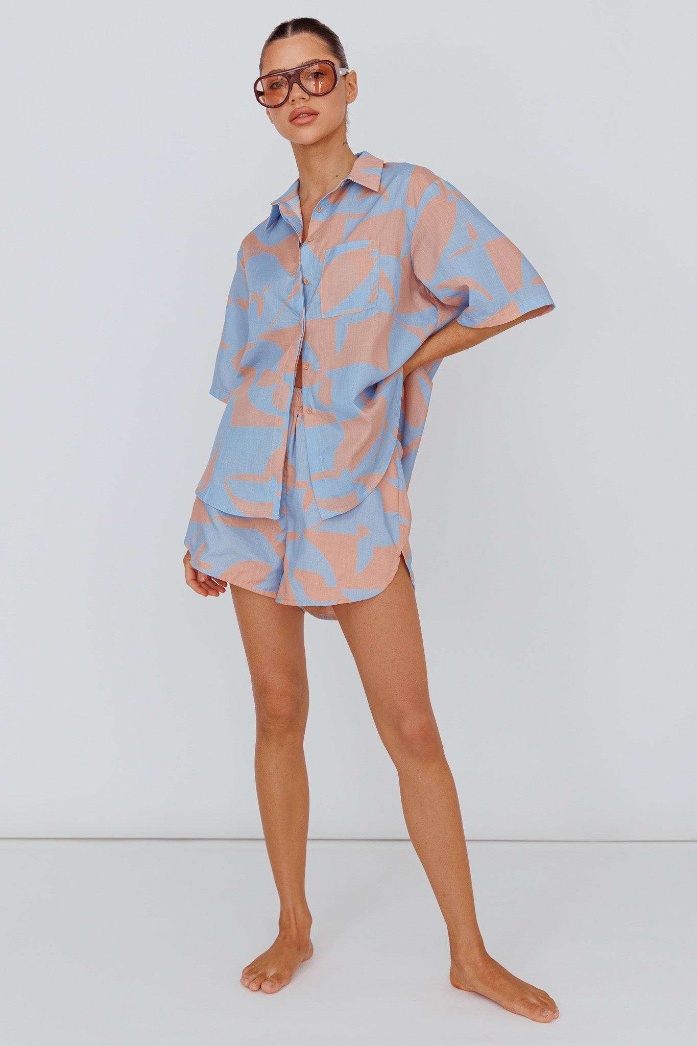 On Vacay Button-Up Shirt Print Blue-Maymioy