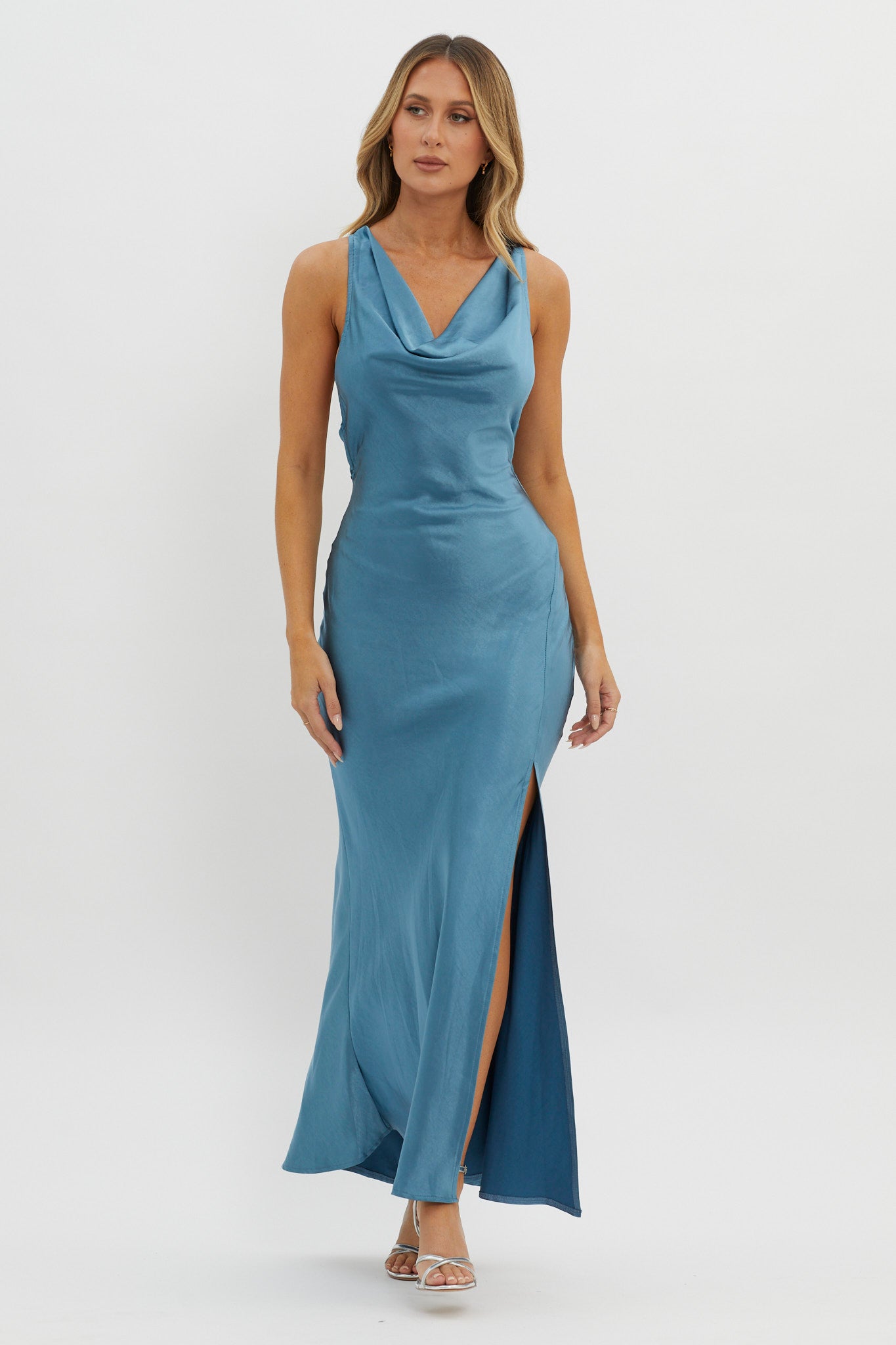 Gwendelynn Floral Back Strap Dress Blue-Maymioy