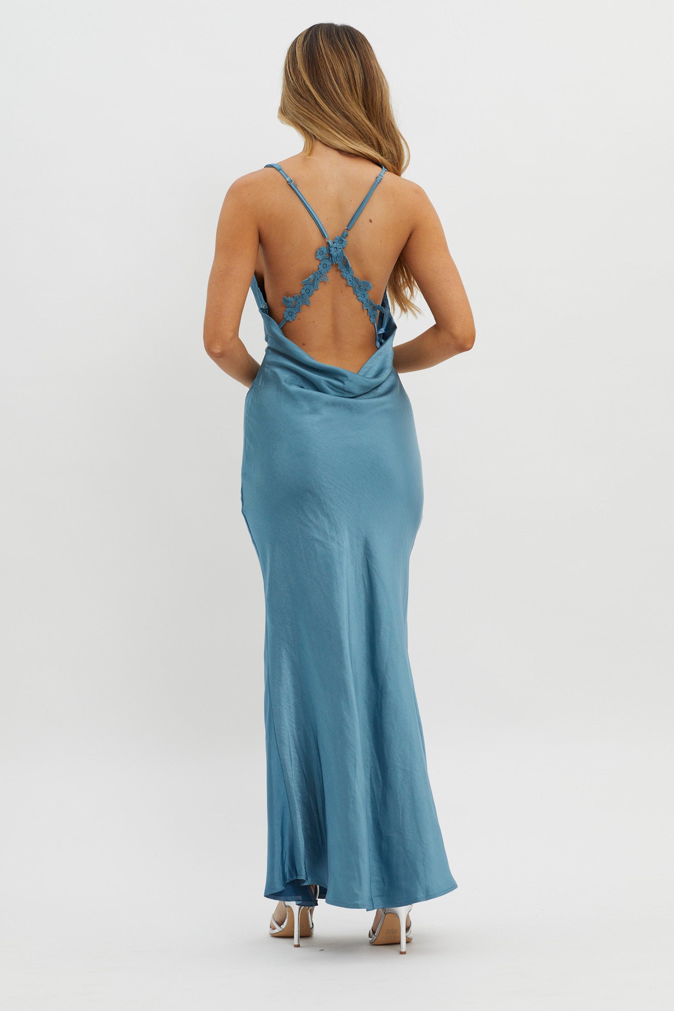 Gwendelynn Floral Back Strap Dress Blue-Maymioy