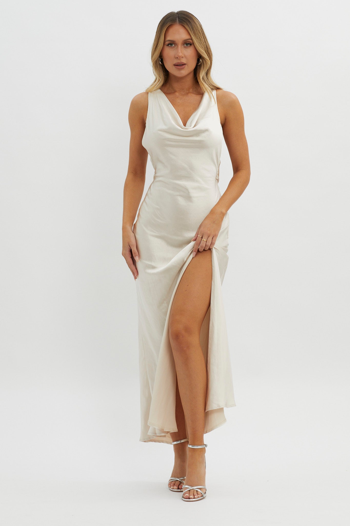 Gwendelynn Floral Back Strap Dress Champagne-Maymioy