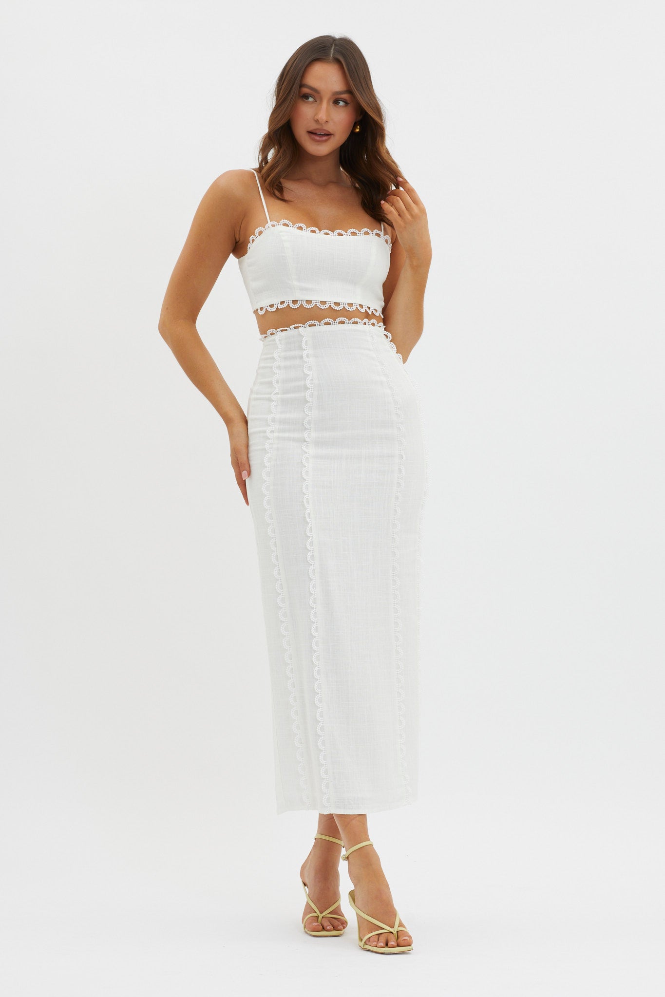 Chamberlain Scallop Trim Maxi Skirt White-Maymioy