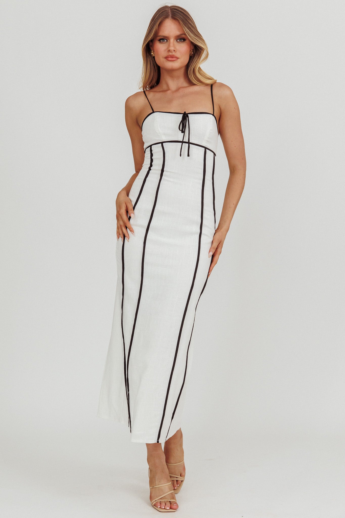 Chamberlain Contrast Maxi Dress White-Maymioy