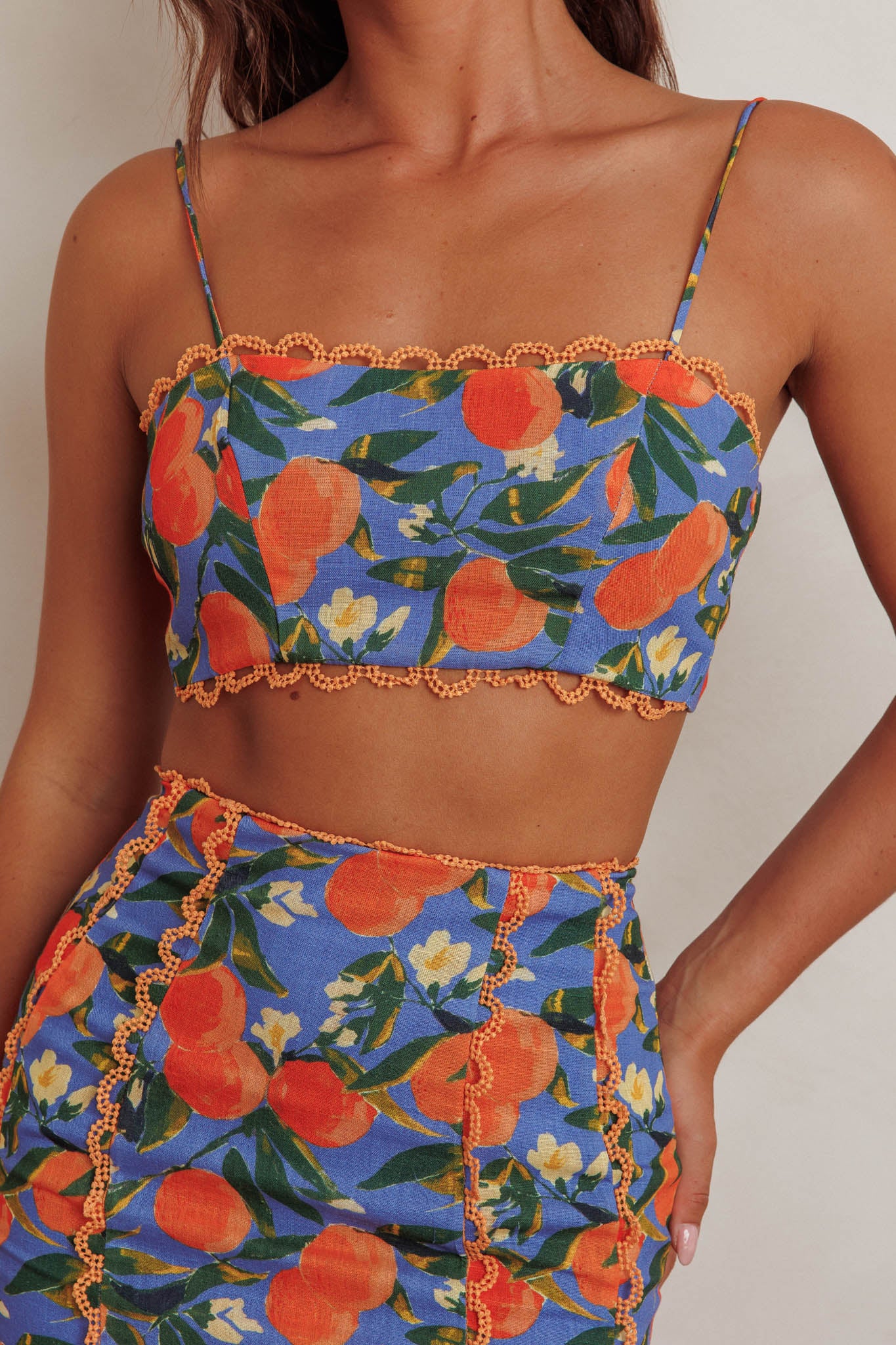 Chamberlain Scallop Trim Crop Top Citrus Orange-Maymioy