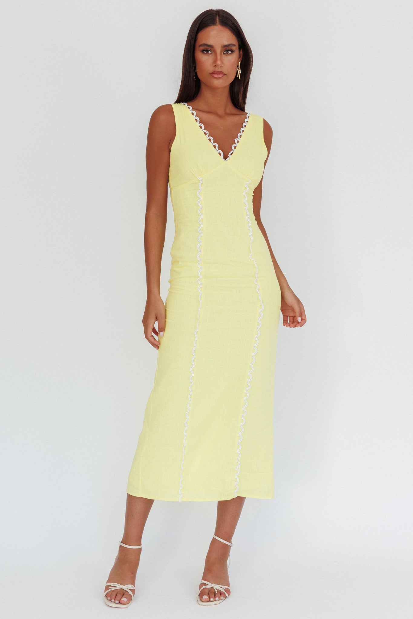 Chamberlain Scallop Trim V-Neck Maxi Dress Butter-Maymioy