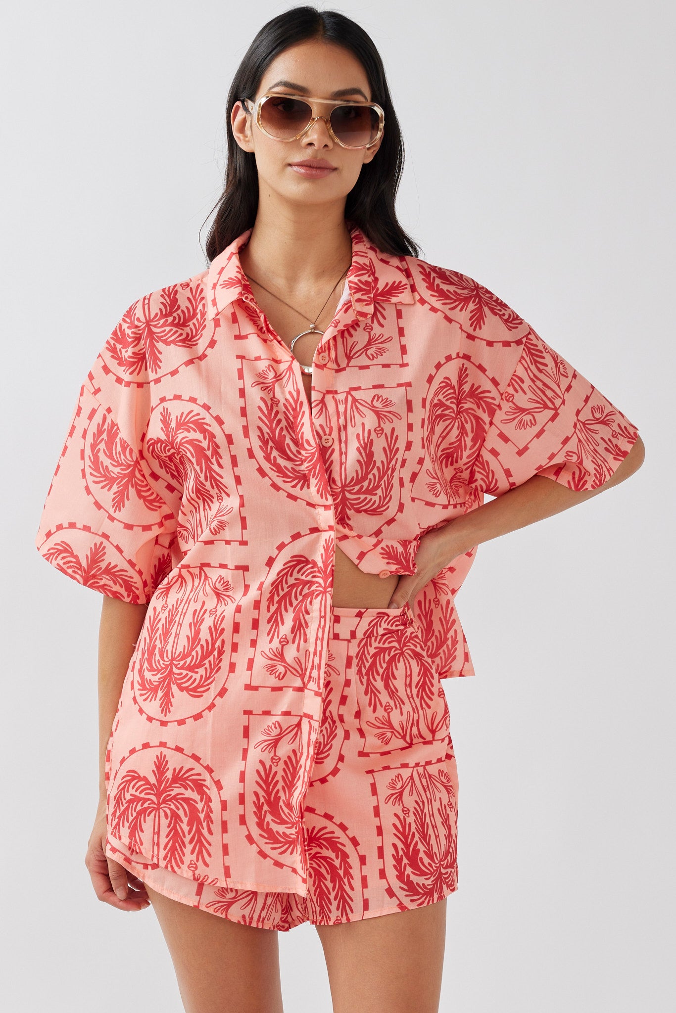 Cora Elastic Waist Shorts Print Red Salmon-Maymioy