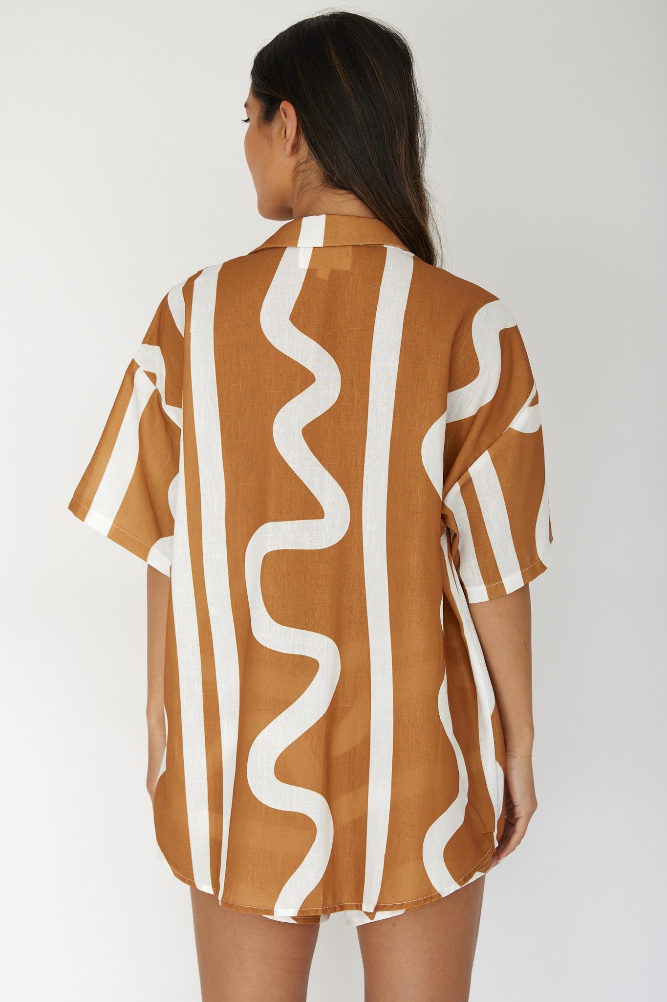 Cora Button-Up Shirt Print Tan-Maymioy