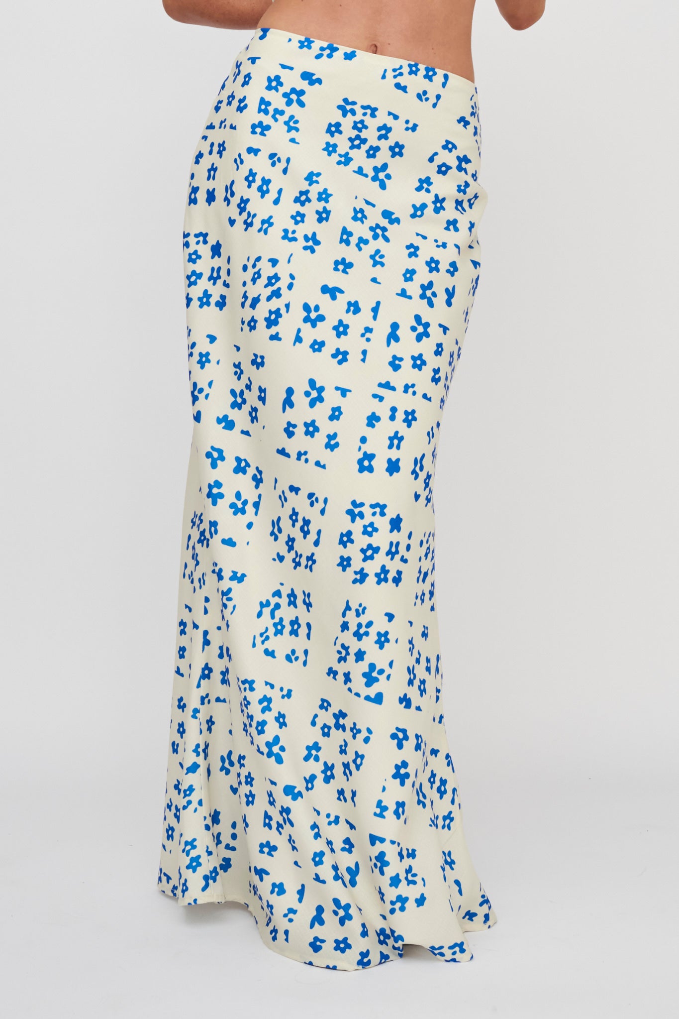 Heart & Soul Maxi Skirt Floral Cream-Maymioy