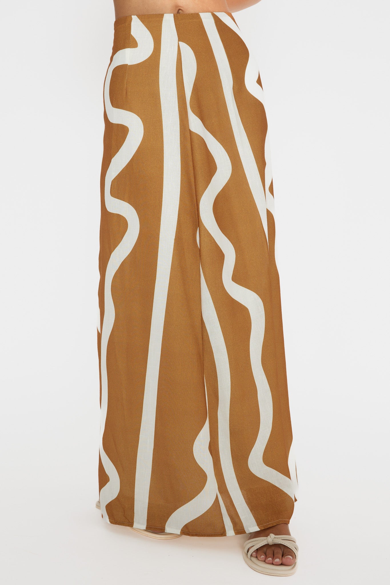Meet Me There Maxi Skirt Abstract Tan-Maymioy