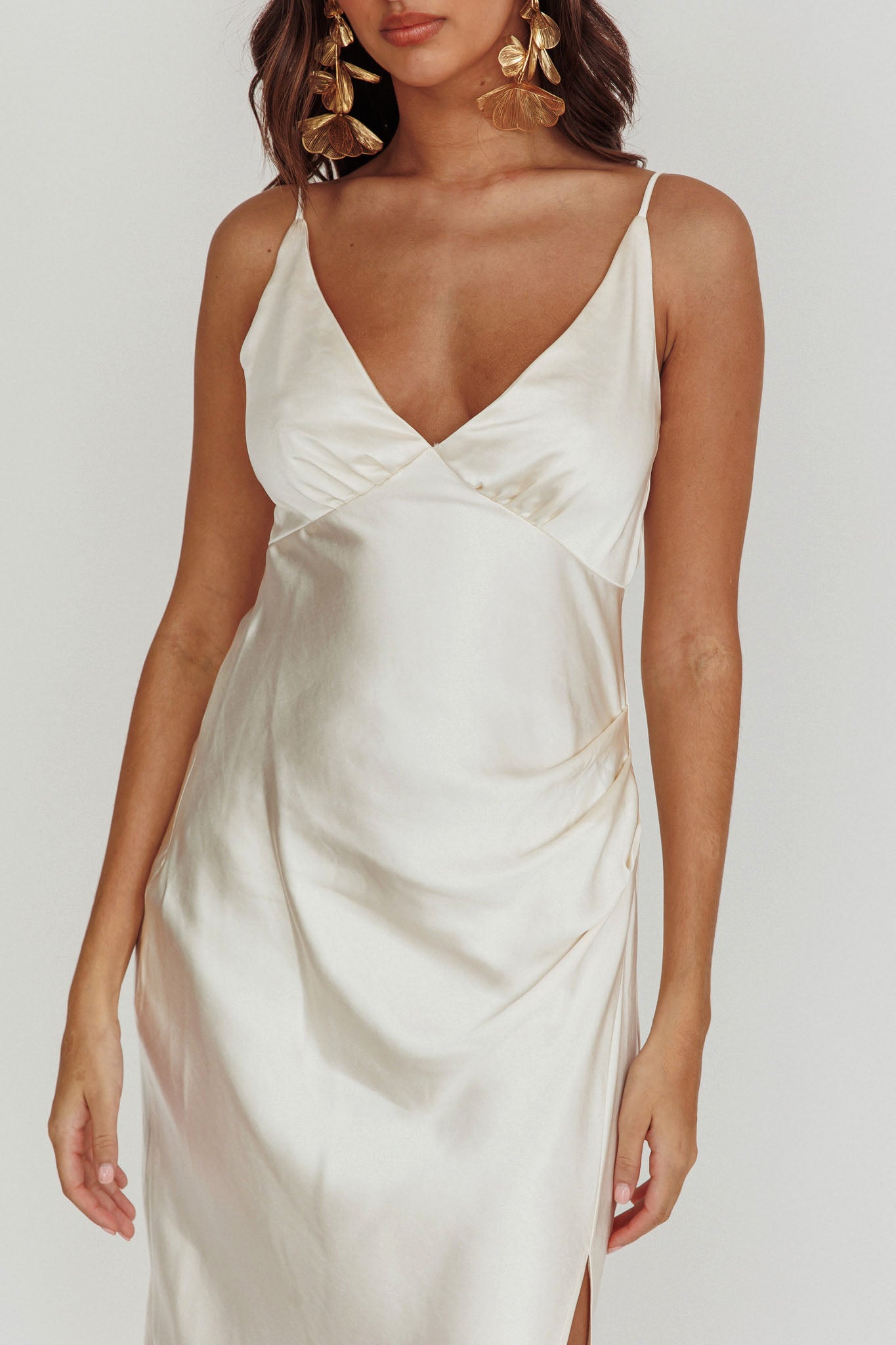 Marlie Side Pleat Maxi Dress Oyster-Maymioy