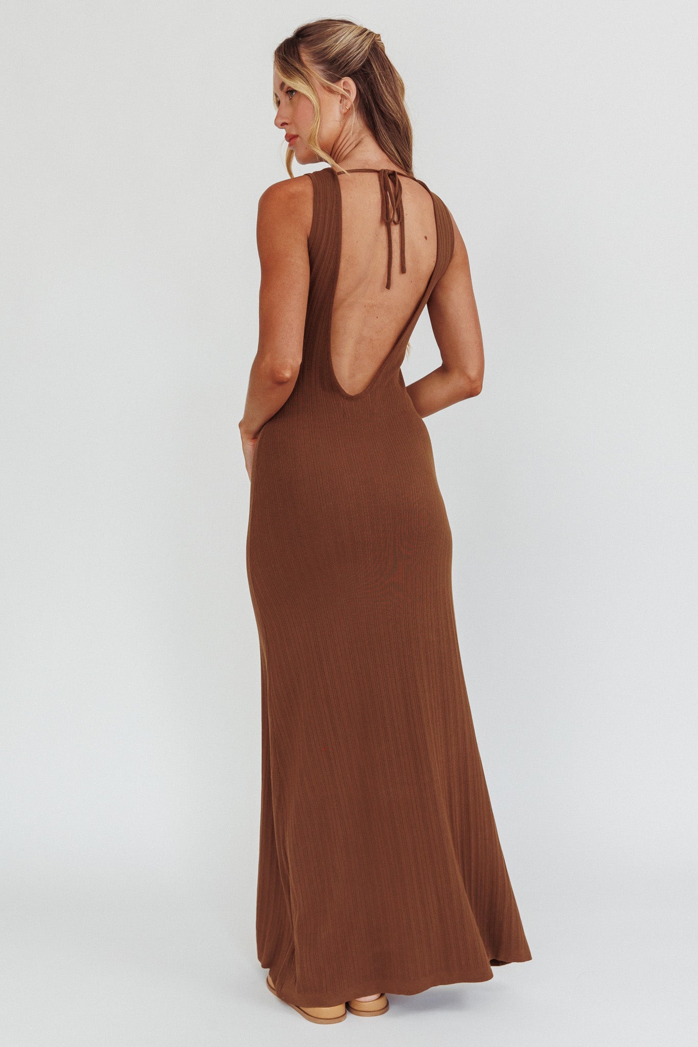 Tarli Low Back Maxi Dress Chocolate-Maymioy
