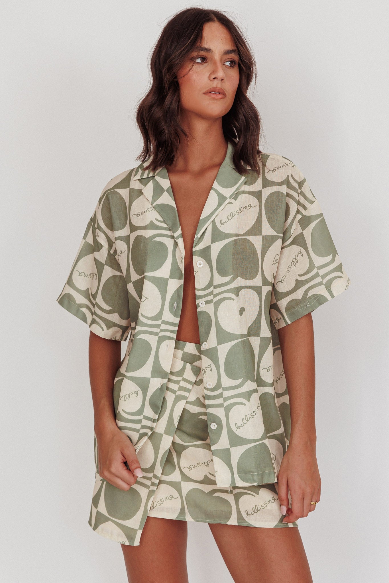 Ithaca Cherry Print Short Sleeve Shirt Sage Beige-Maymioy