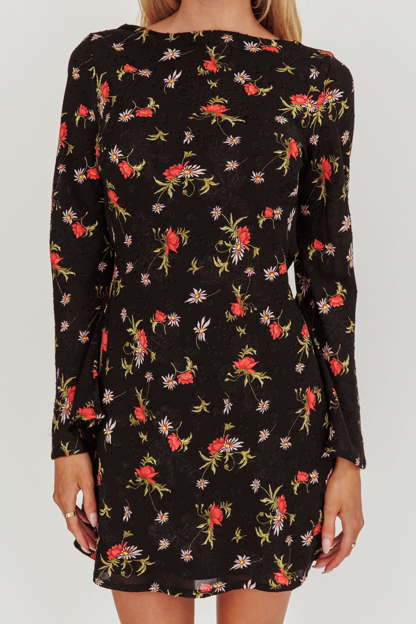 Thriller Long Sleeve Backless Mini Dress Floral Black-Maymioy