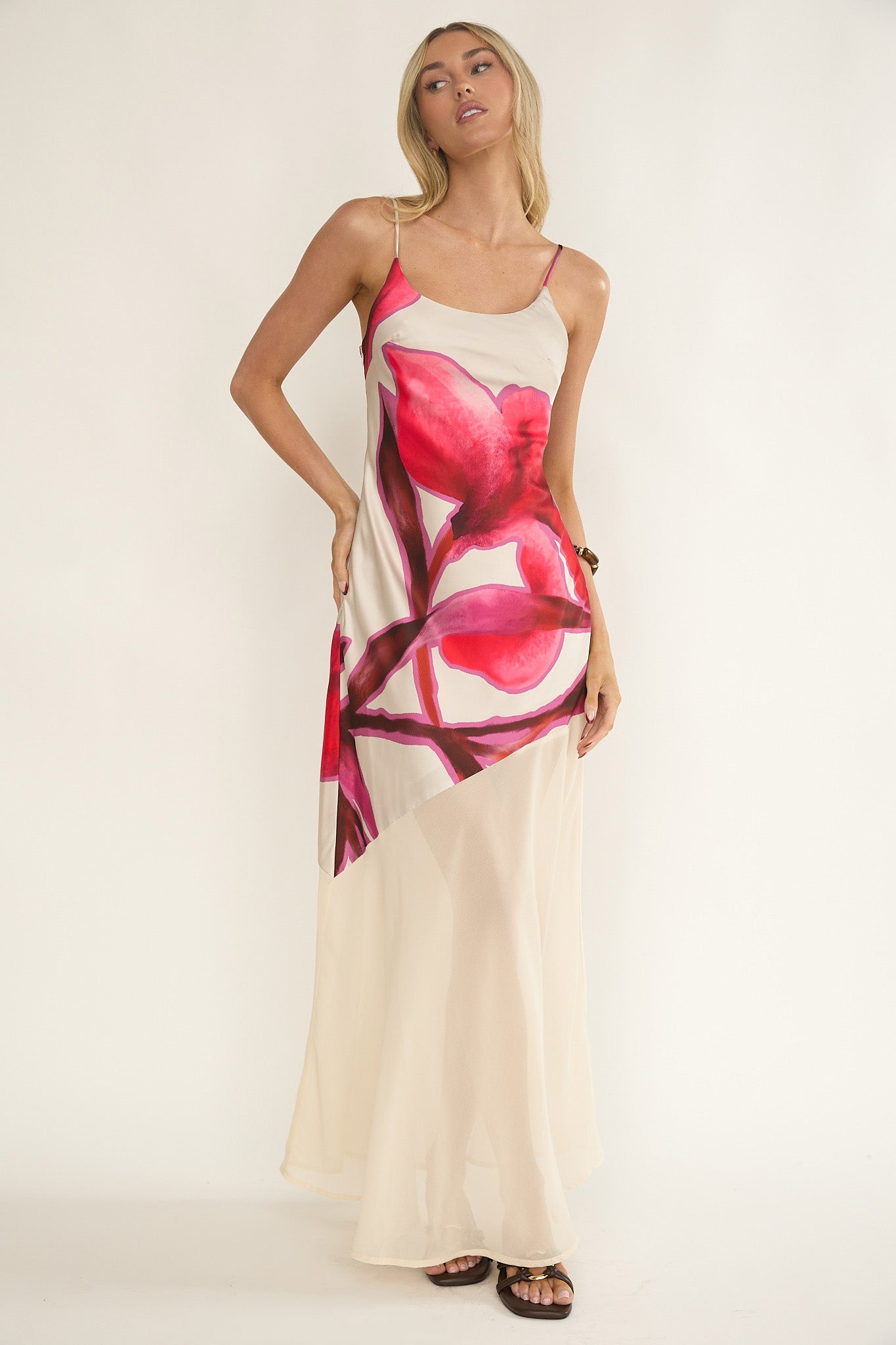 Gilded Dream Chiffon Hem Maxi Dress Print Beige-Maymioy