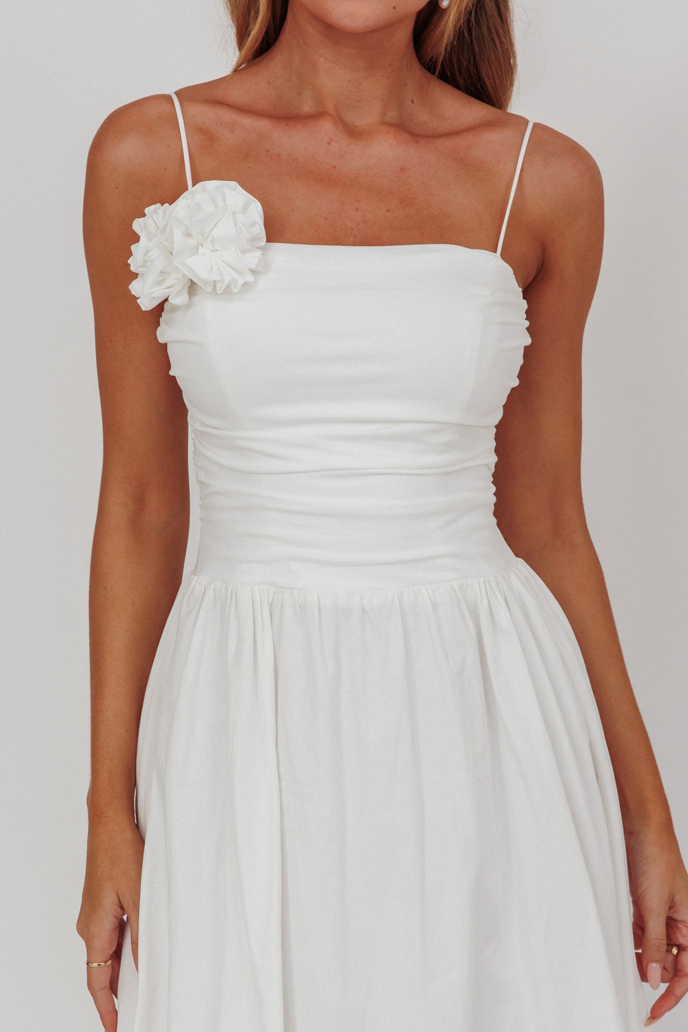 Ezrah A-Line Rosette Maxi Dress White-Maymioy