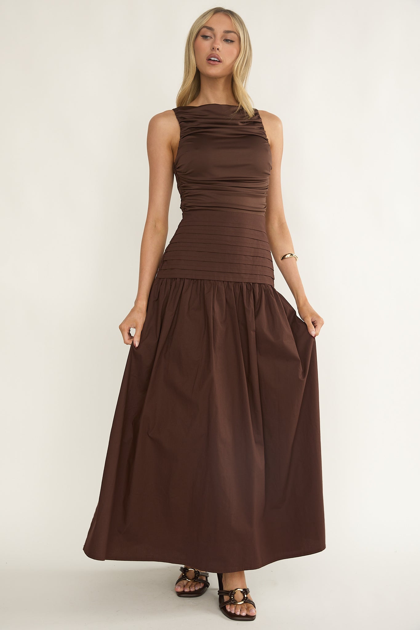 Dalayla Sleeveless Pintuck Maxi Dress Chocolate-Maymioy
