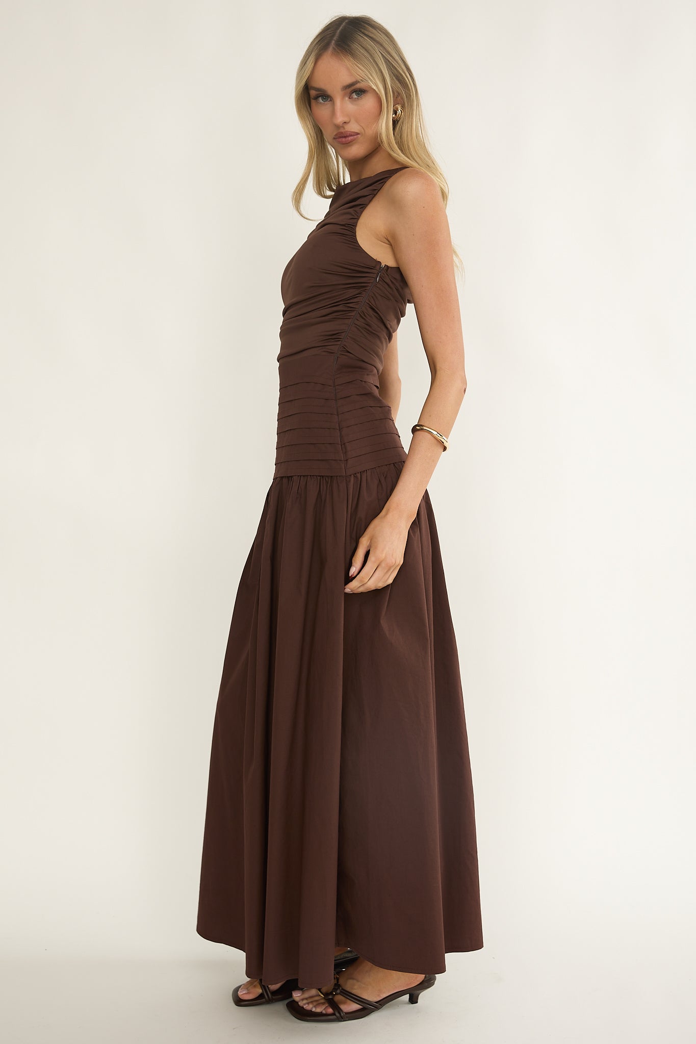 Dalayla Sleeveless Pintuck Maxi Dress Chocolate-Maymioy