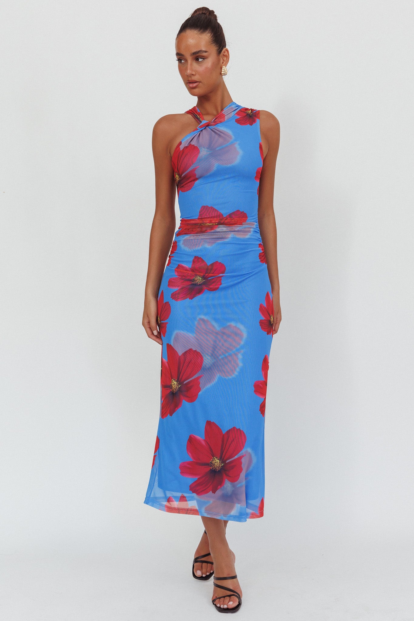 On Air Twist Neck Maxi Dress Floral Blue-Maymioy